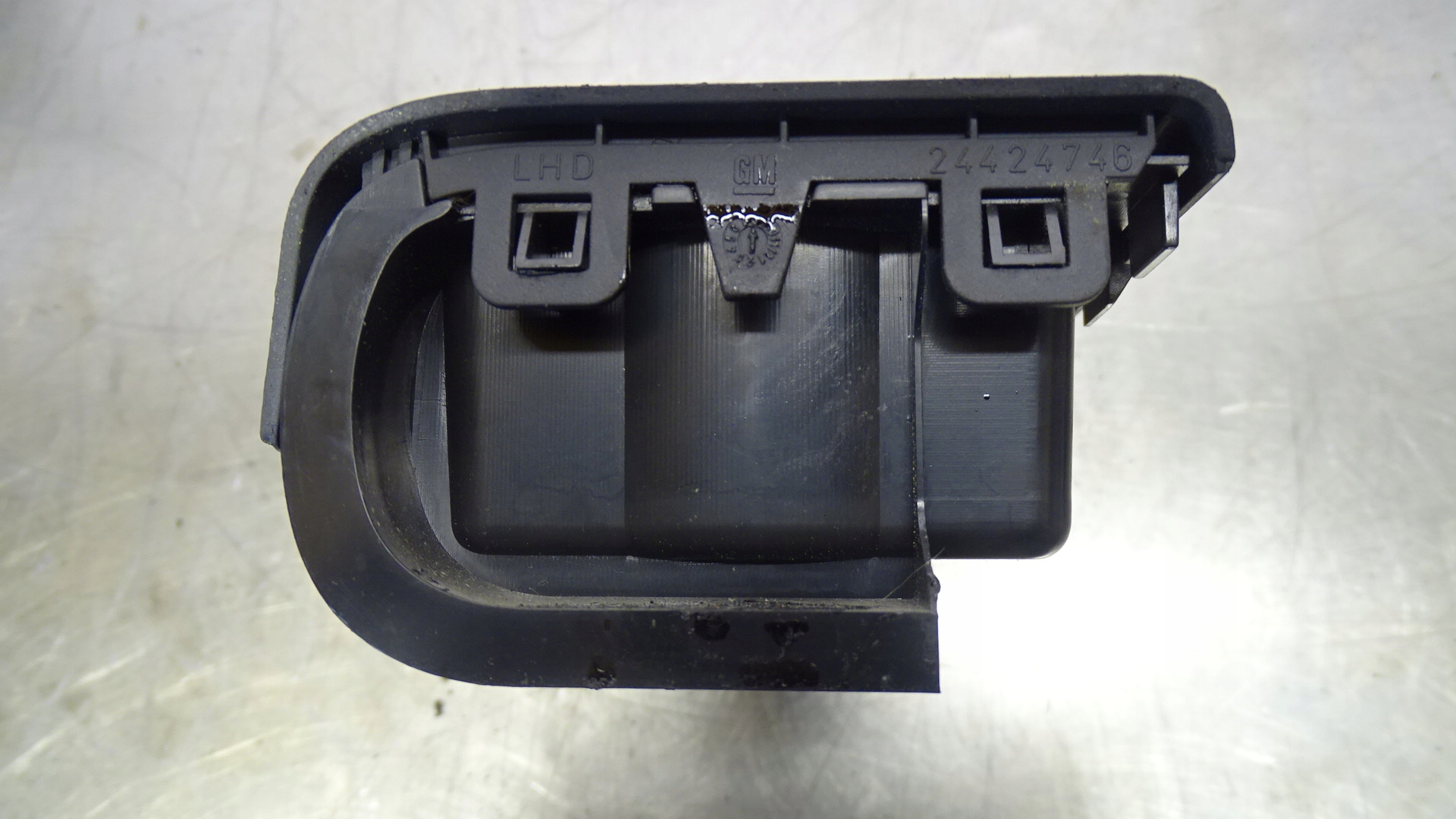 SCHOWEK OPEL VECTRA C 2.2 24423418 Typ samochodu Samochody osobowe