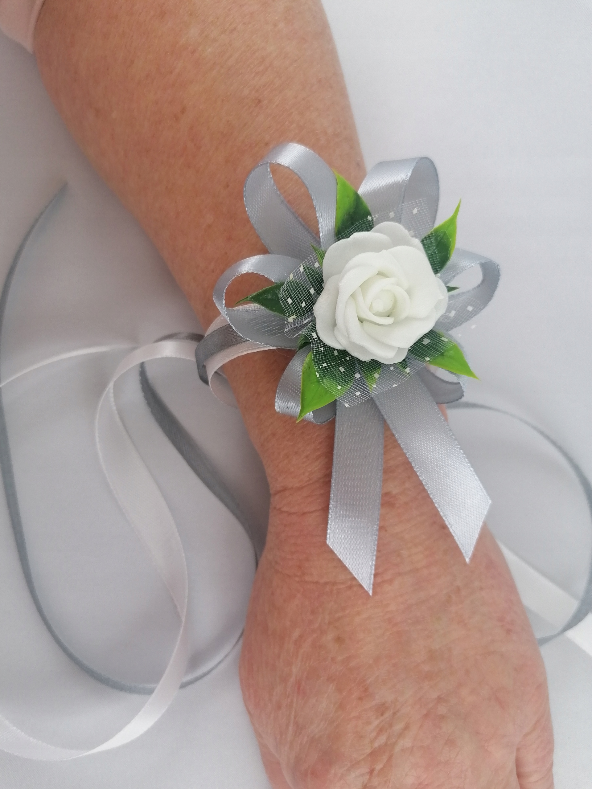 KOTYLION BUKIECIK NA RĘKĘ KORSARZ ŚLUB STUDNIÓWKA