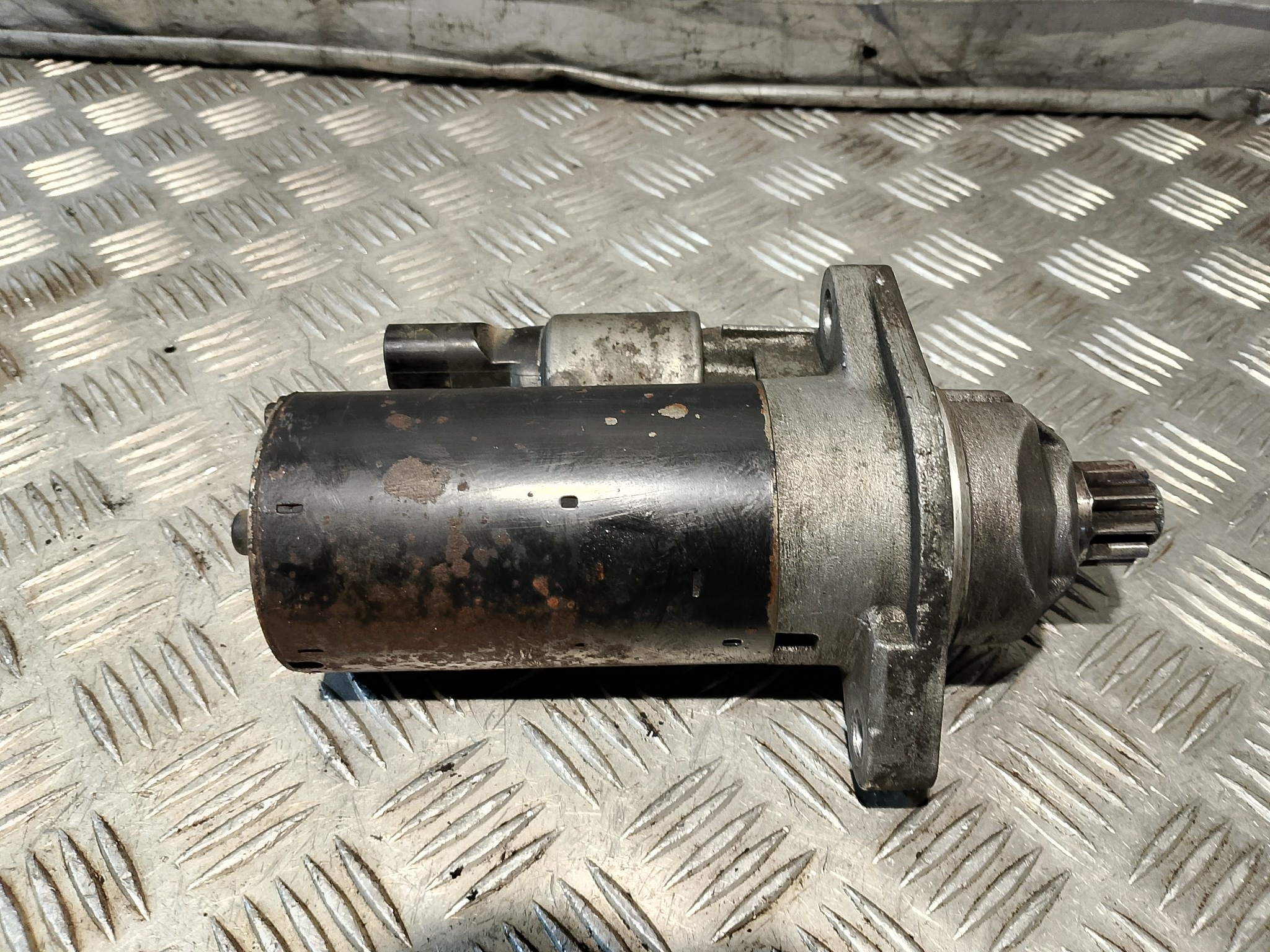 startér MOTORU VW PASSAT B6 2.0 TDI