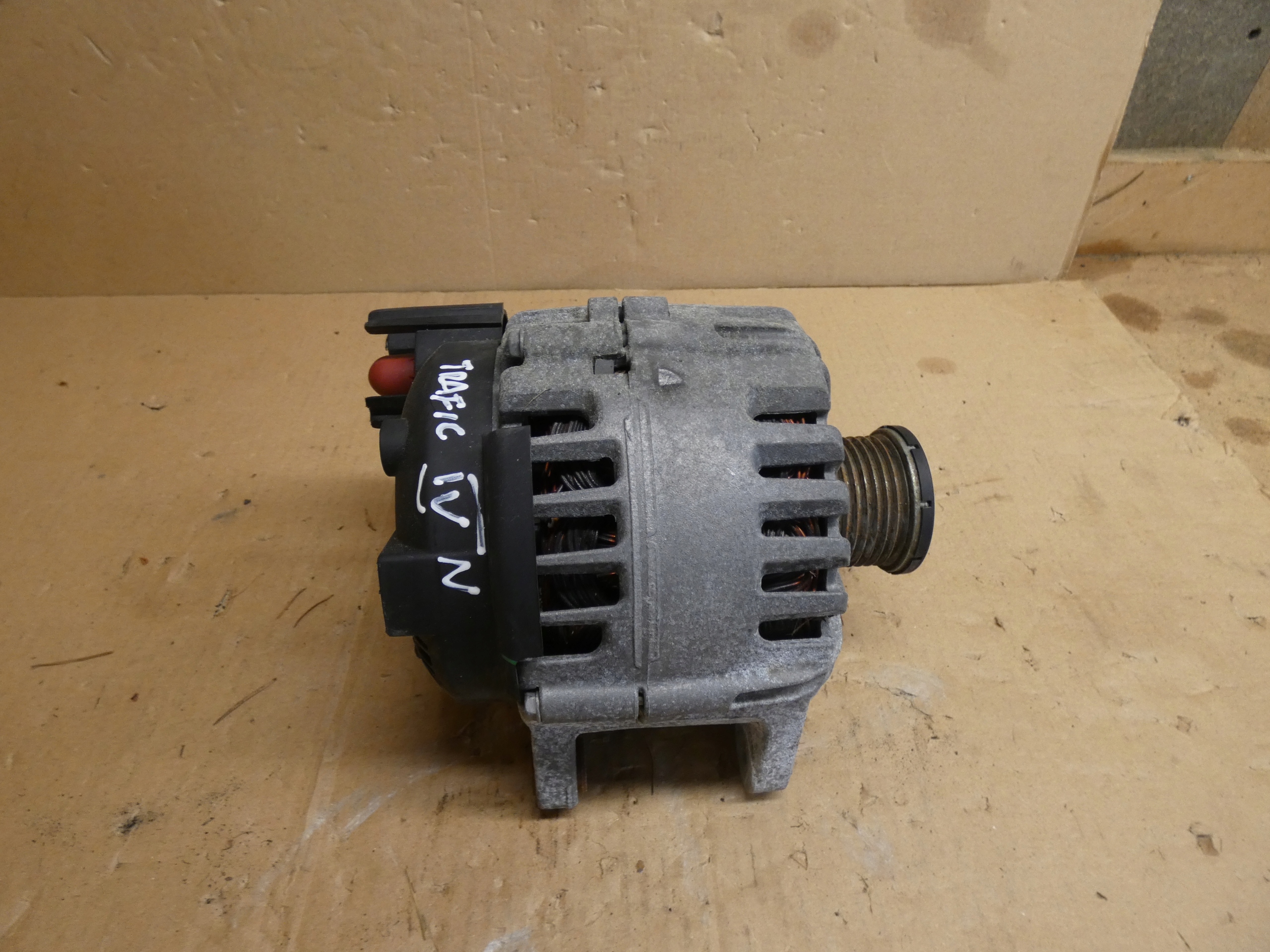 ALTERNATOR 231008648R RENAULT TRAFIC IVOE