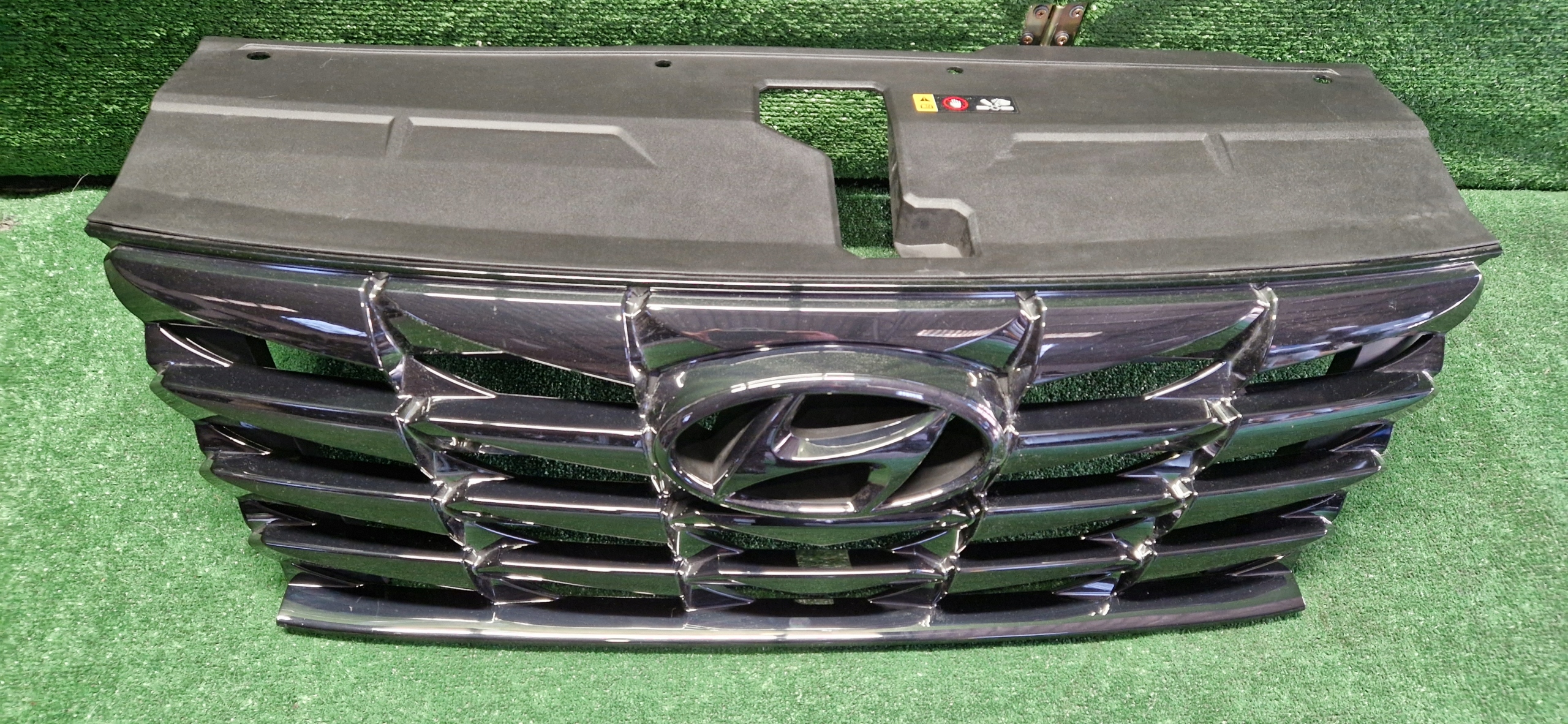 Hyundai Tucson NX4E Kühlergrill FRONTGRILL Kühlergitter 86351N7100 - Thumbnail 1