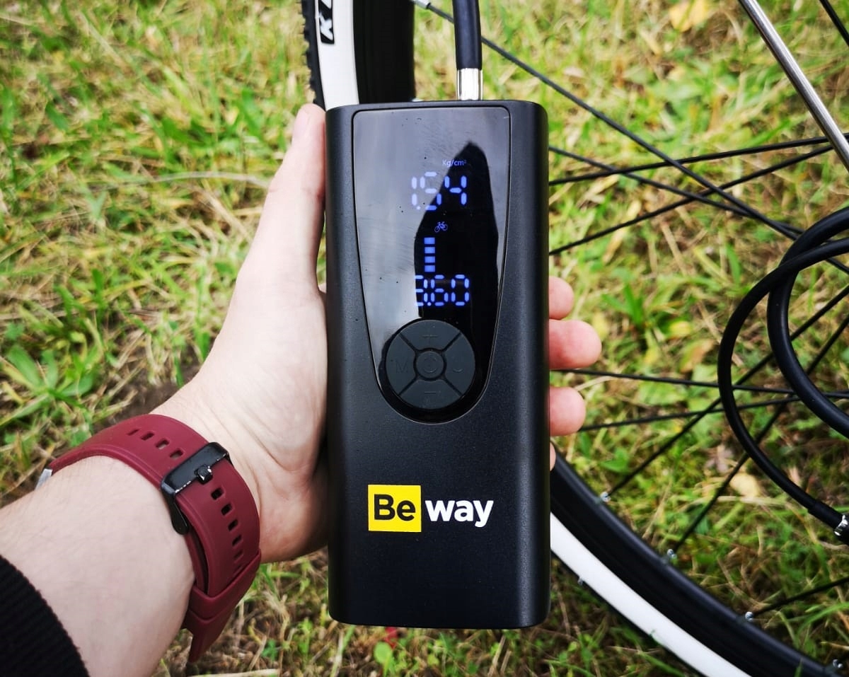 POMPKA ELEKTRYCZNA NAJMOCNIEJSZA 9000 mAh 150psi BEWAY DO ROWERU ROWEROWA Ciśnienie maksymalne 12 bar