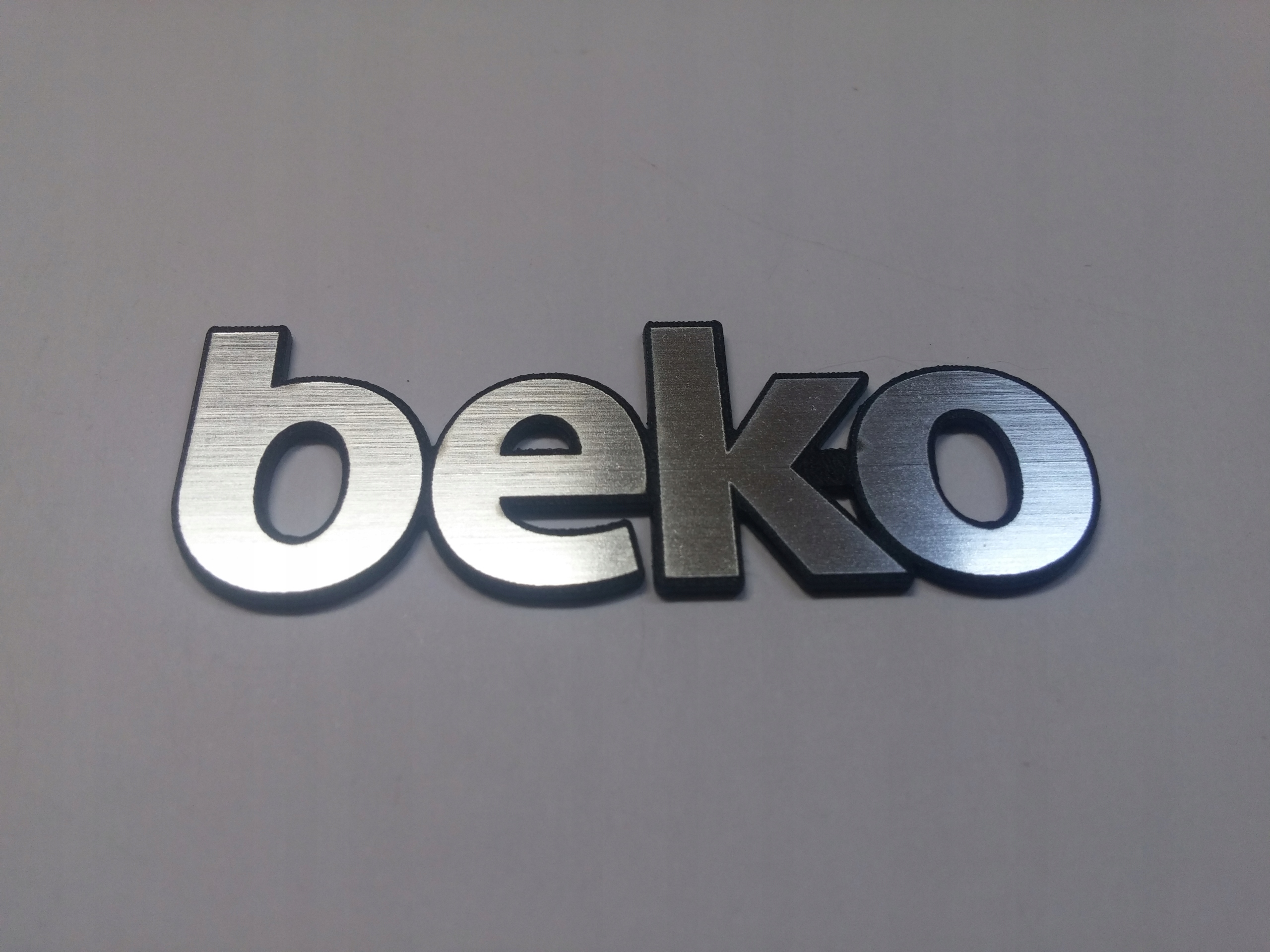 

Beko naklejka emblemat 54 x 19 mm *srebrna