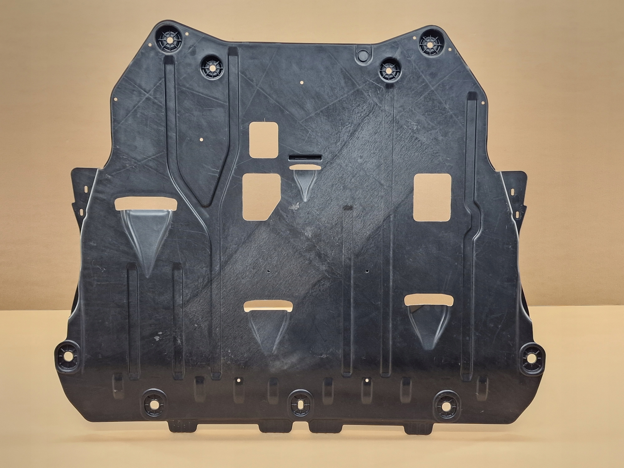 PŁYTA OSŁONA POD SILNIK VOLVO XC40 II LYNK&CO LYNK & CO