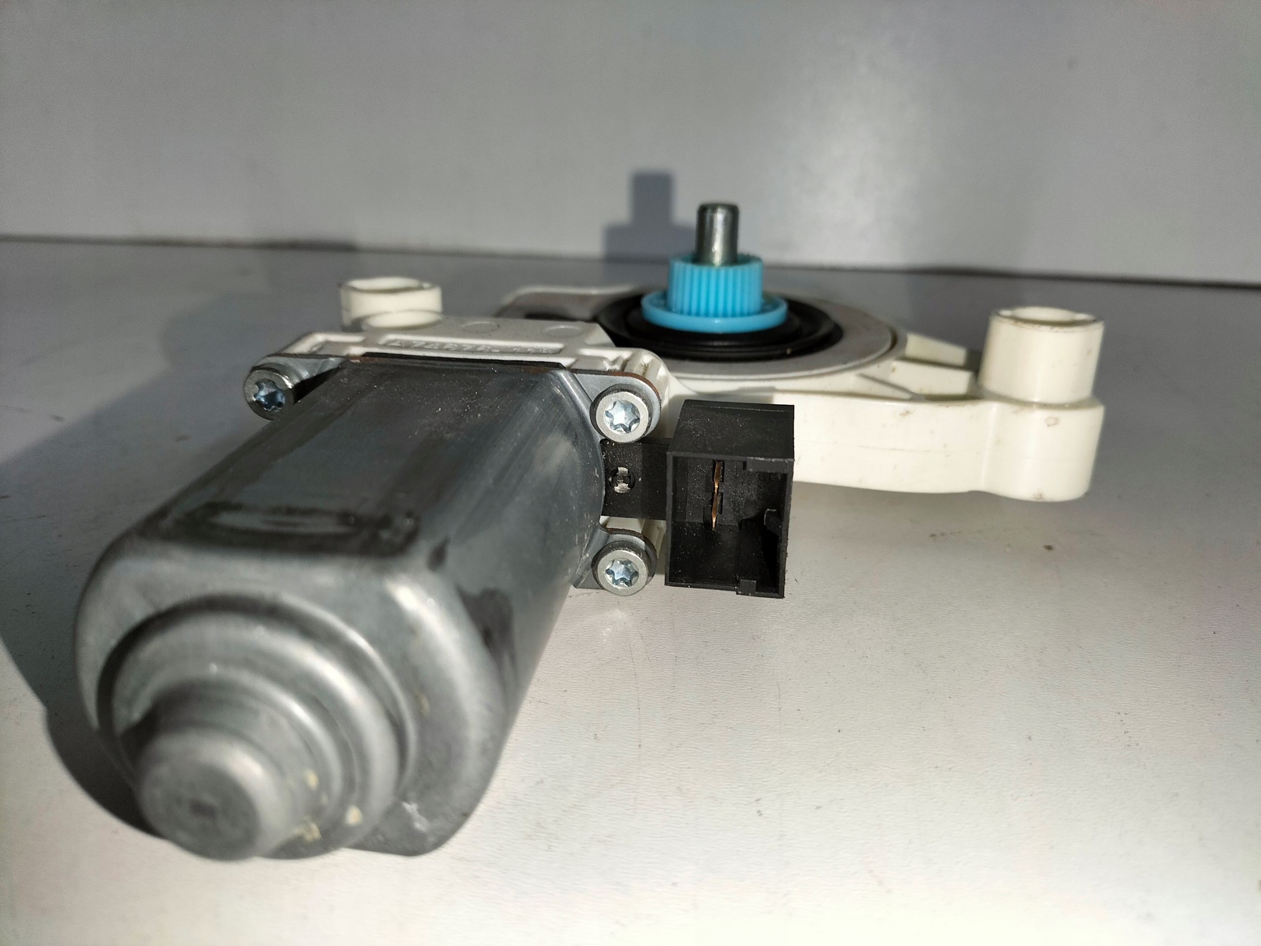 mini motor windows front right AUDI A4 B8 07