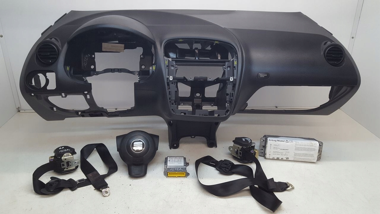 торпеда консоль ремни seat ALTEA 1,9 tdi