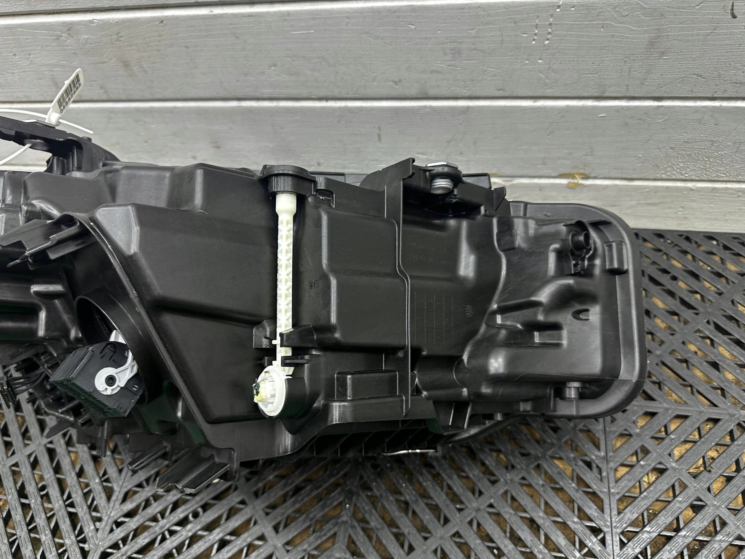 light front side left BMW 3 G20 G21 LCI 5A1A351