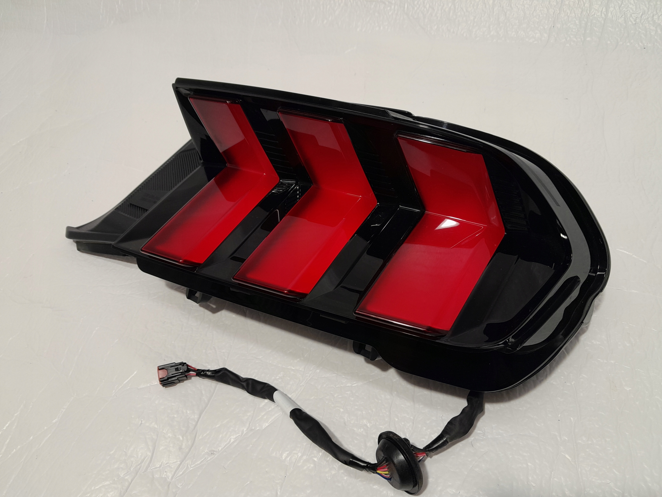 FORD MUSTANG VII GT S650 light right rear part USA