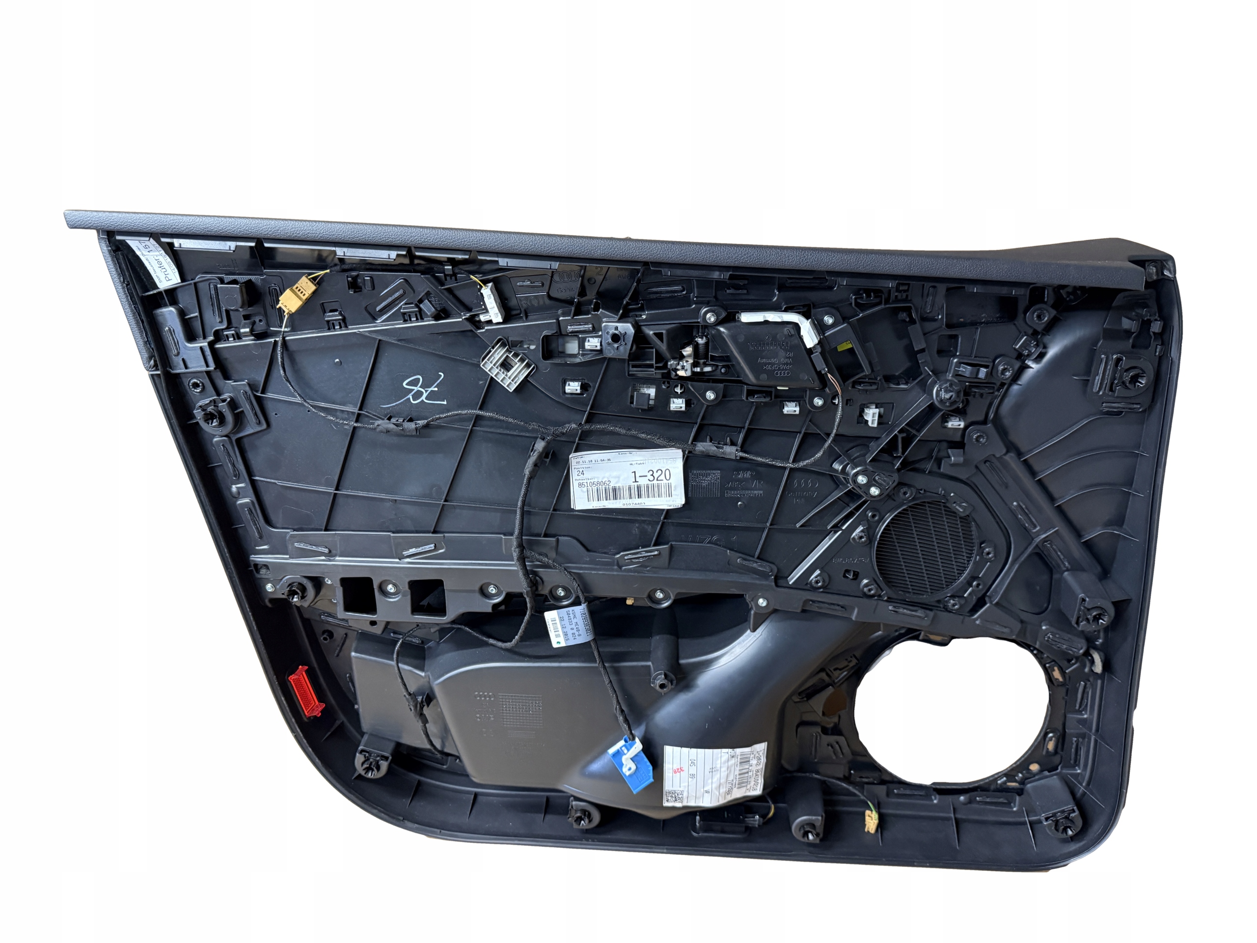 AUDI A4 8W B9 side door right front