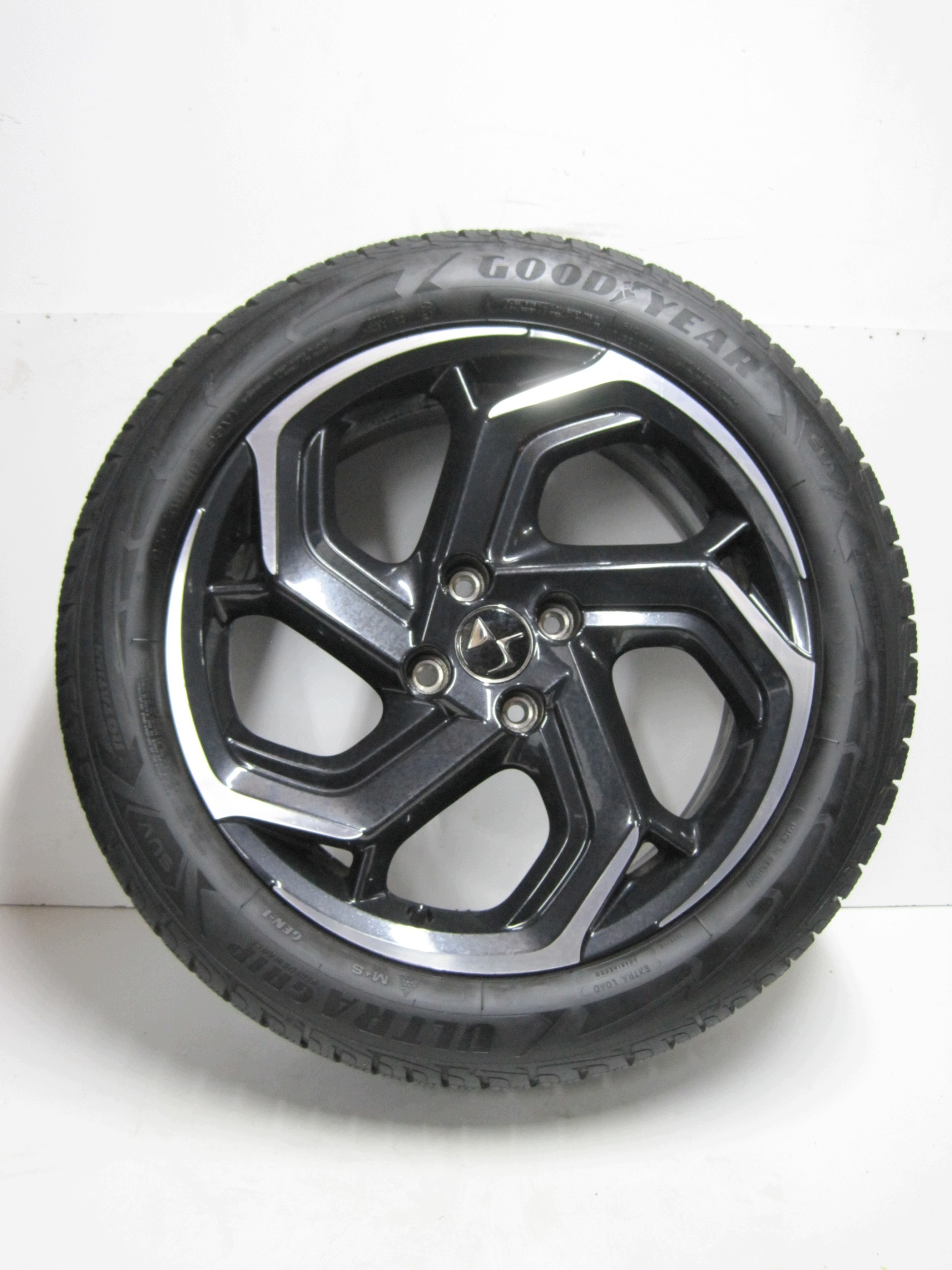 wheels discs tyres CITROEN DS3 R18 5MM