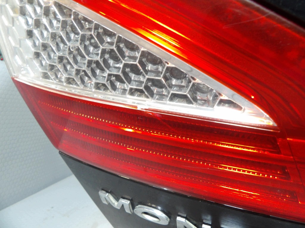 FORD MONDEO MK4 LIFTBACK rear trunk door G6