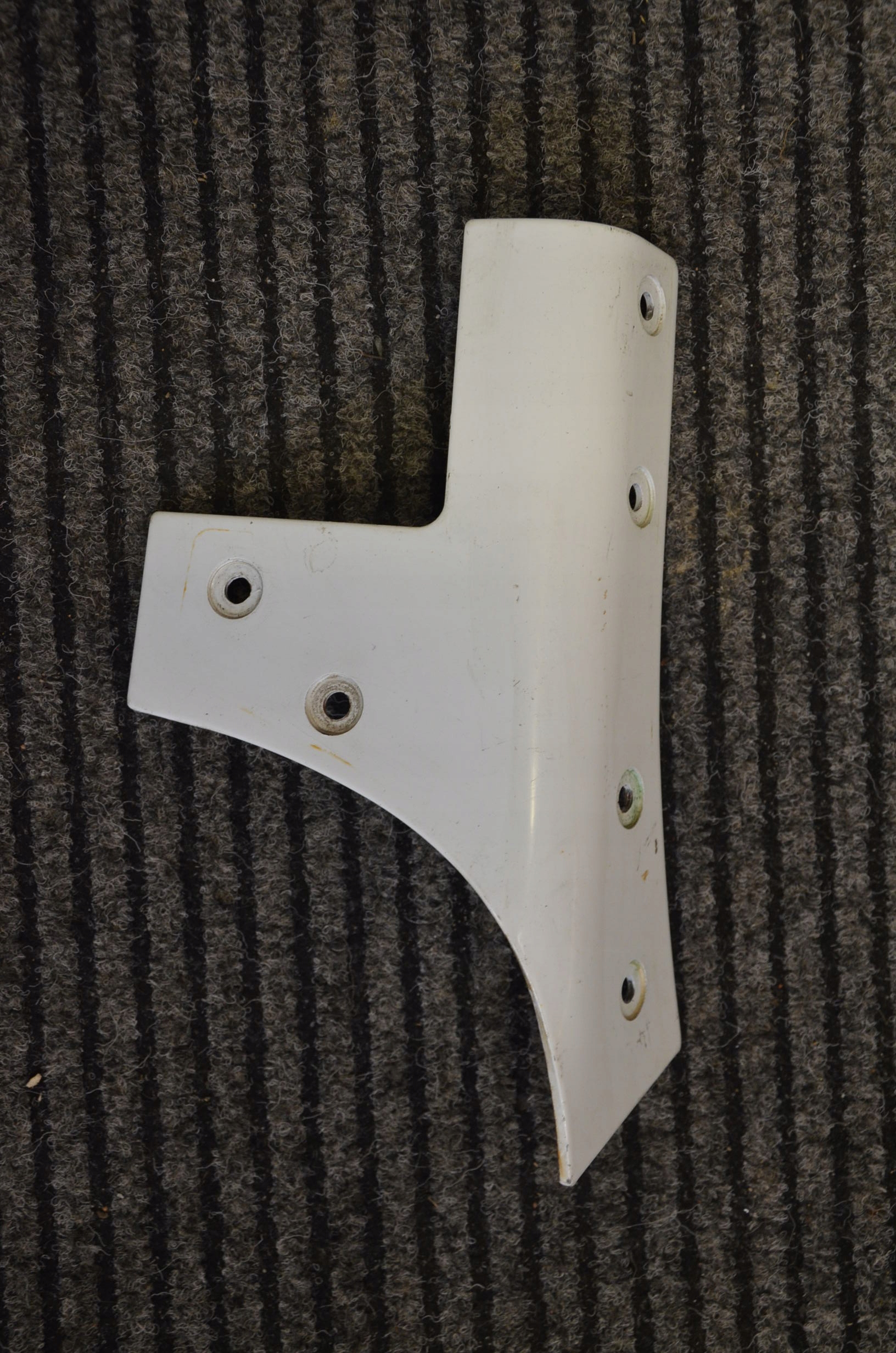 55395579AD 55395579AC - КРІПЛЕННЯ РАМИ ЛОБОВОГО СКЛА JEEP WRANGLER JK 2007-2017