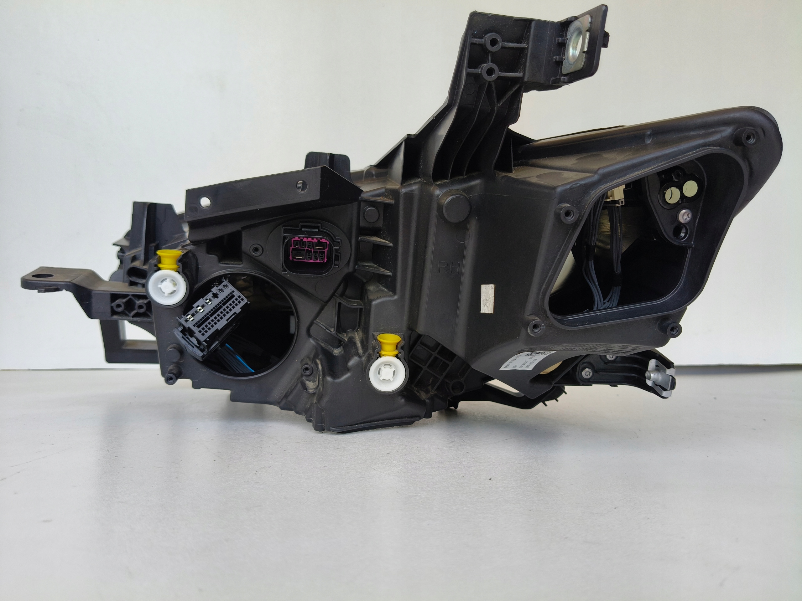 light right REFLEKTOR SEAT CUPRA BORN 10E 21- FULL LED