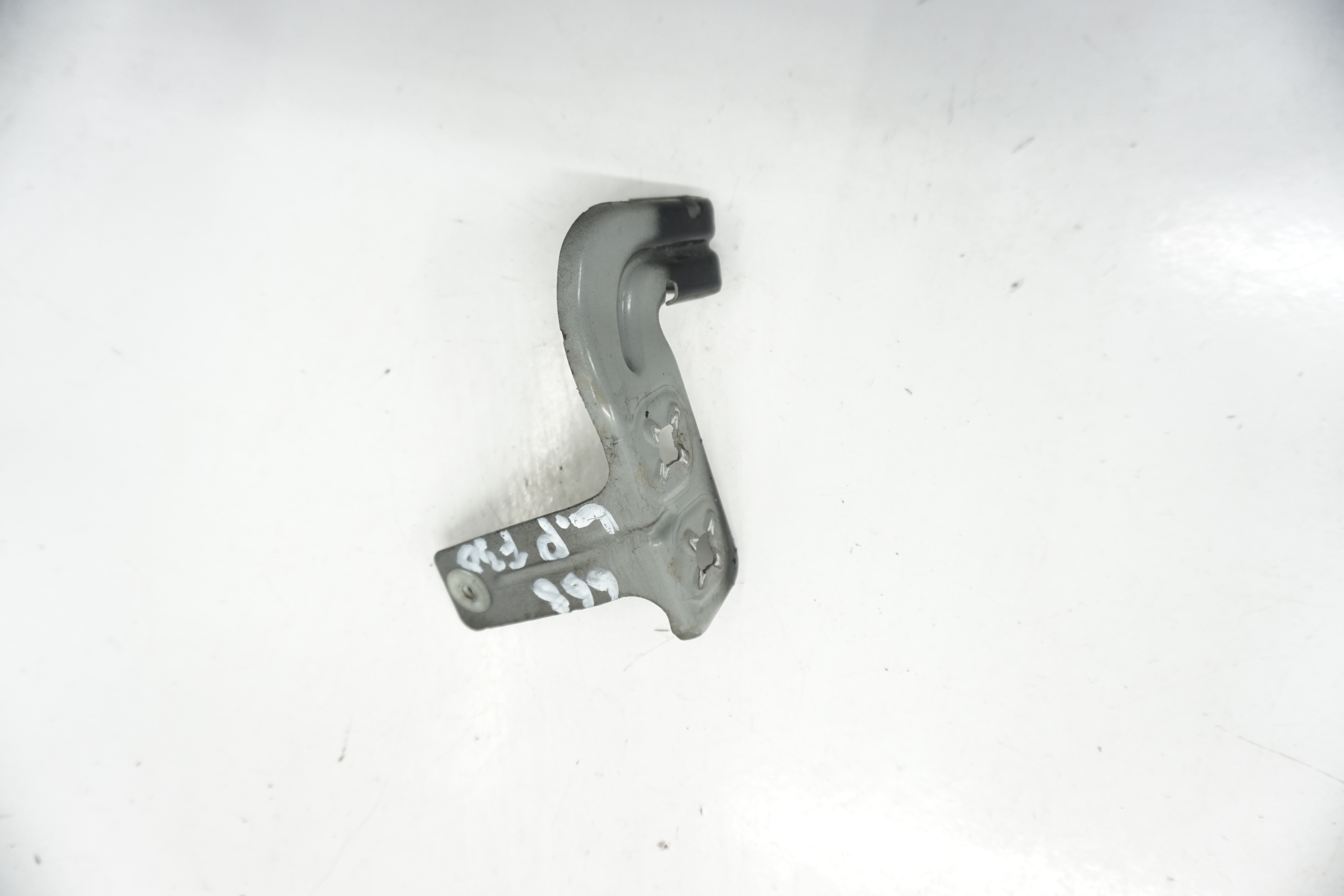 BMW F30 F31 WSPORNIK BŁOTNIKA LEWY PRZÓD 668