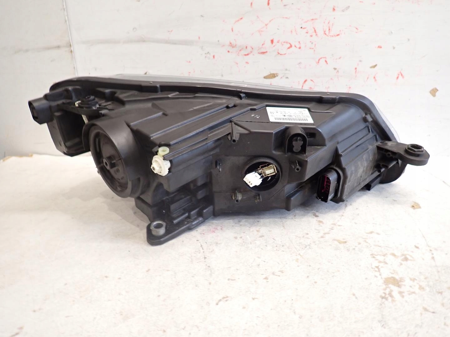 light front front left SKODA SUPERB III 2015- BI-XENON SKR 3V1941015B