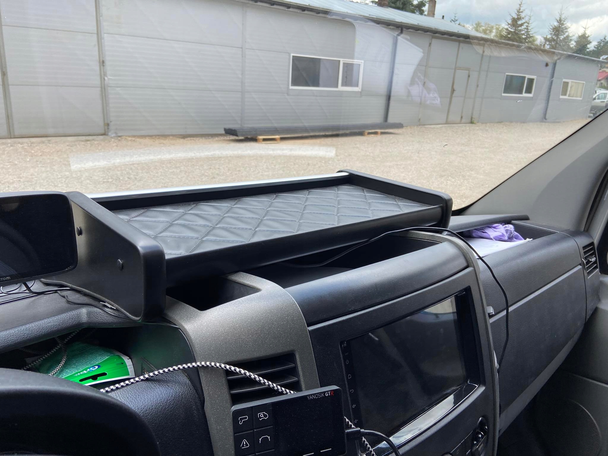 Polička Stolek Bus Vw Crafter 2006-2017r.