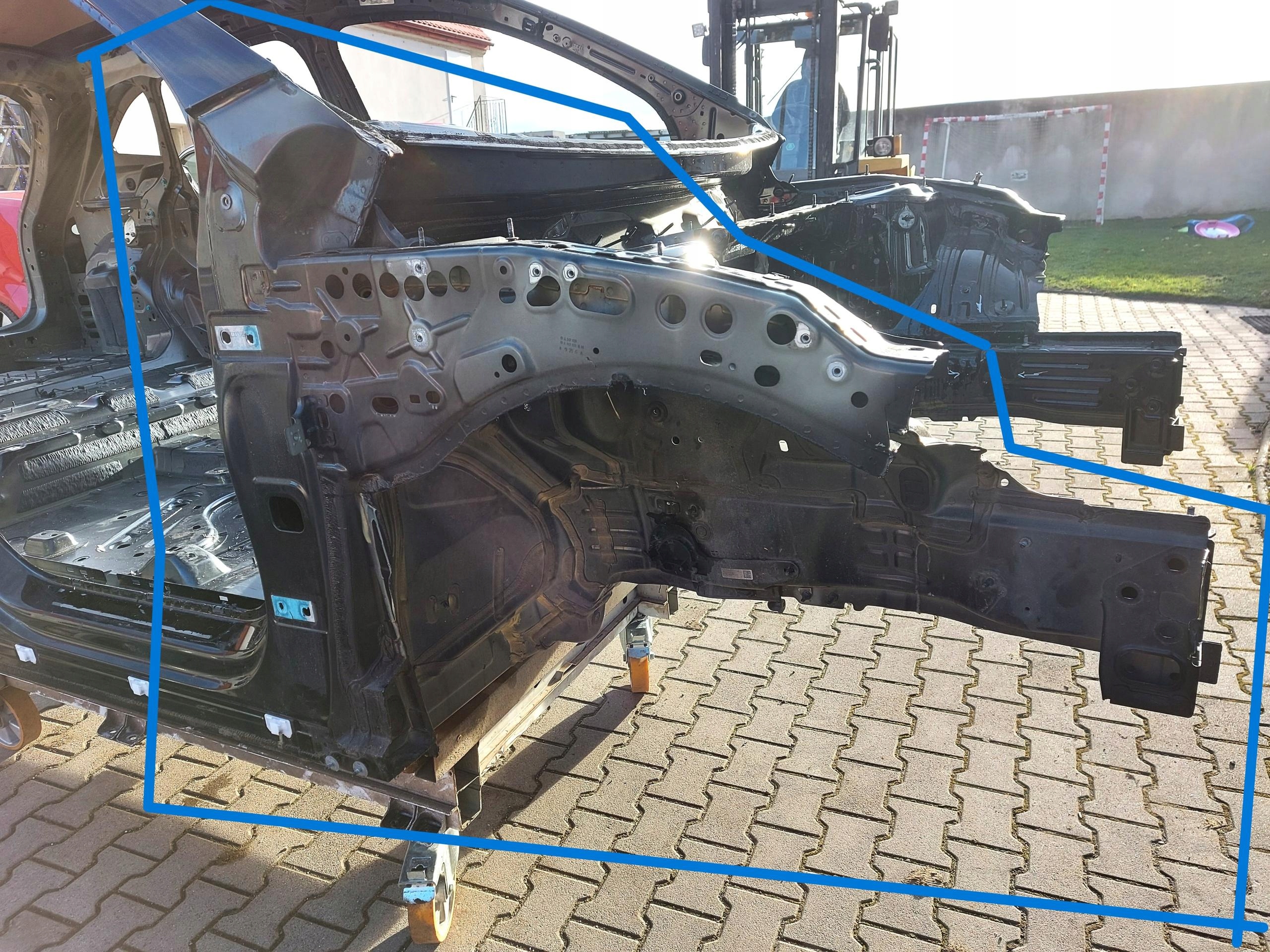 Mercedes EQA GLA W247 250+ W243 quarter quarter right front