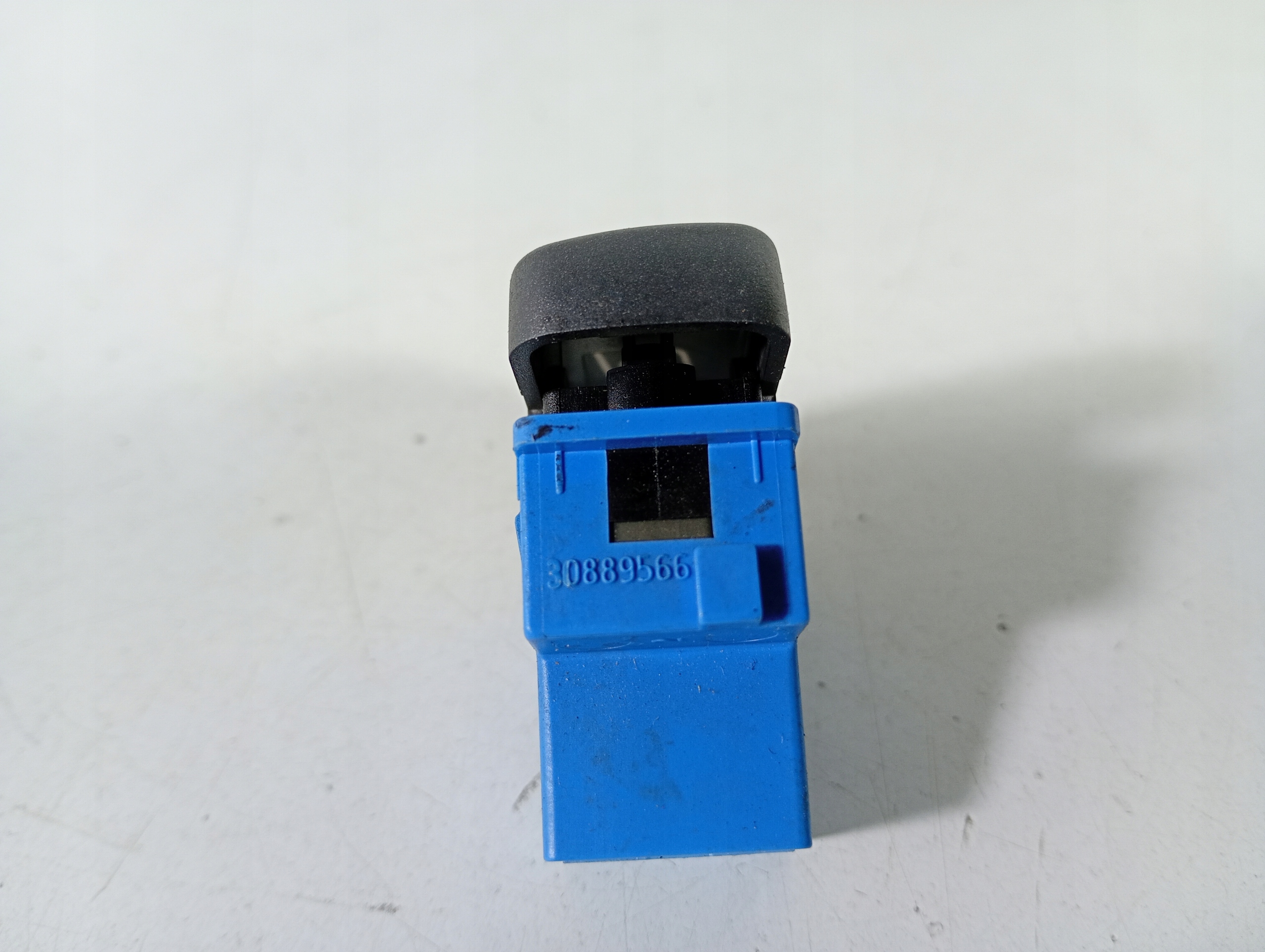Volvo V40 95-04 switch switch of a lock central OE 30889566
