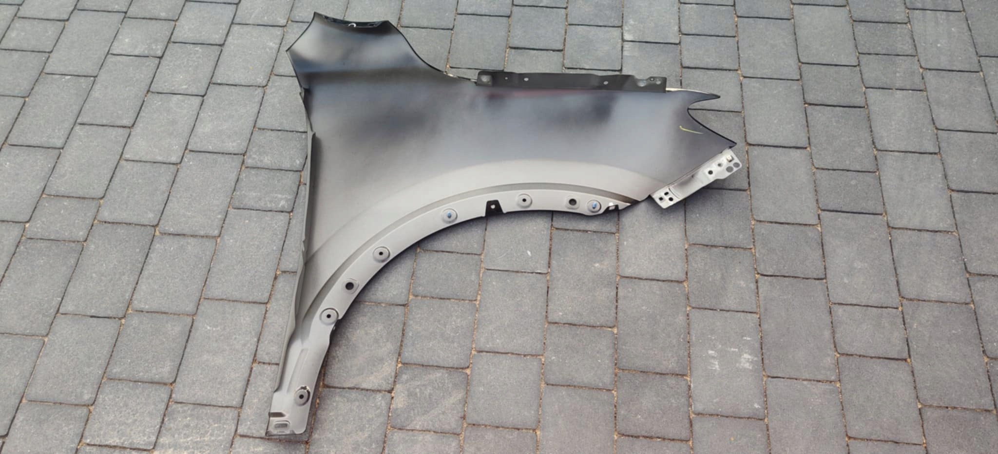 fender left front MG HS 2018- 10367117