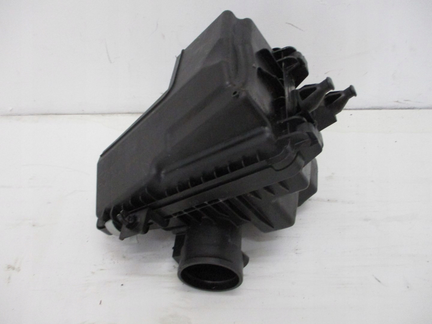 Gehäuse filter luft NISSAN QASHQAI 19R