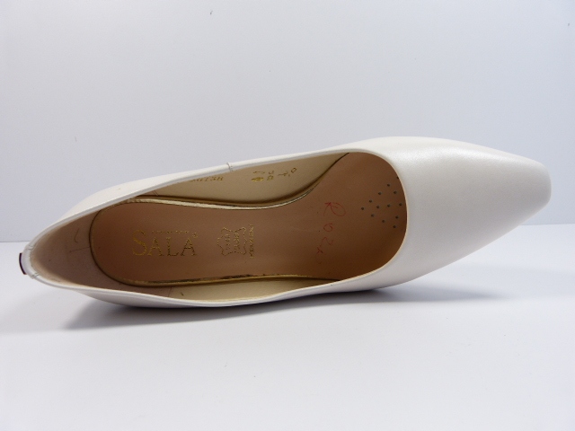 Perłowe klasyczne czółenka na klocku skóra Sala 37 Rozmiar 37