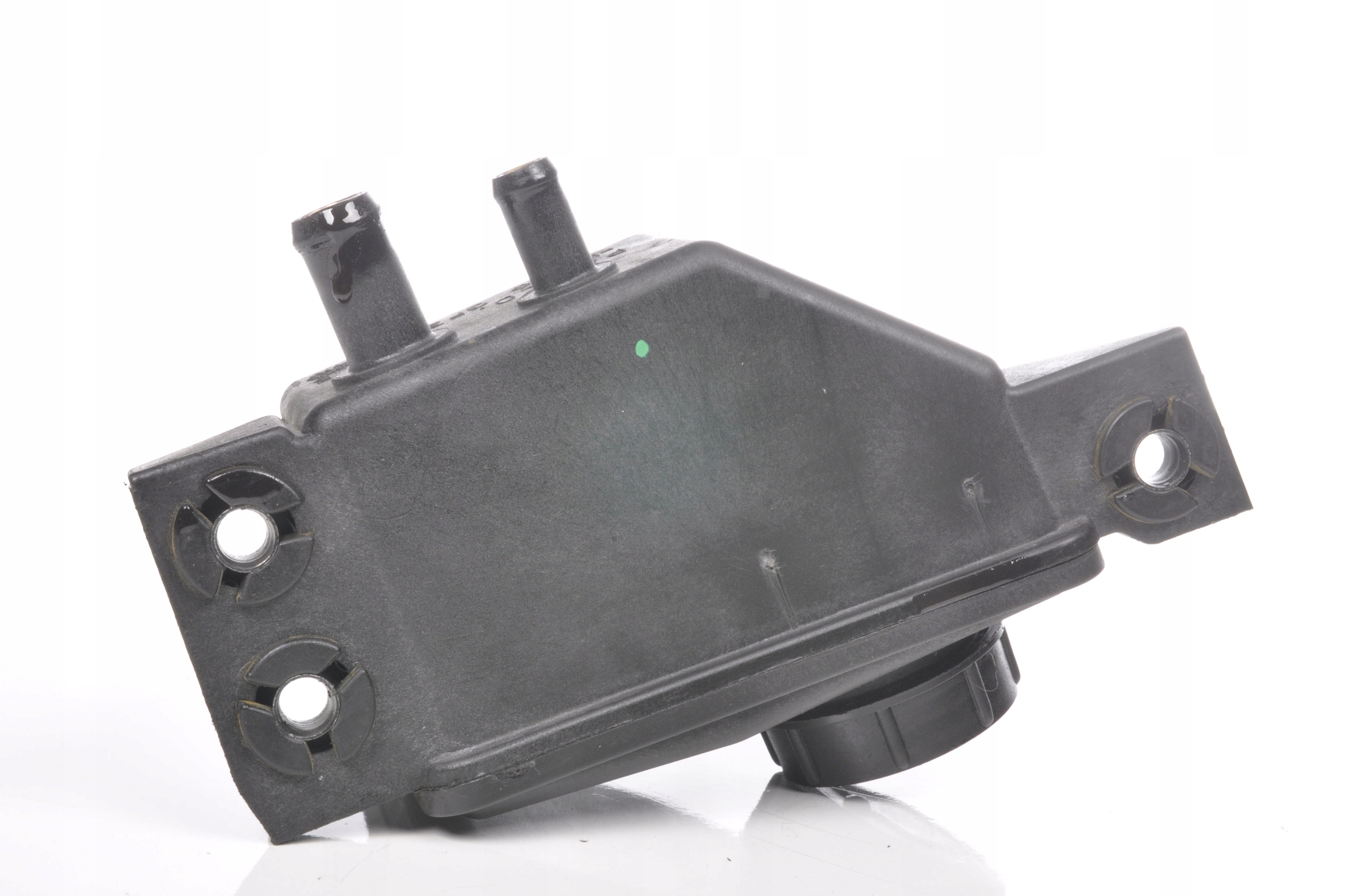 GHIBLI III 3 0 D ZBIORNICZEK PLYNU WSPOMAGANIA Parts manufacturer Maserati OE