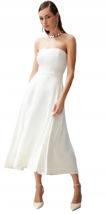 Trendyol Bílá Svatební Šaty S Odhalenými Rameny, Linie 38 5AA