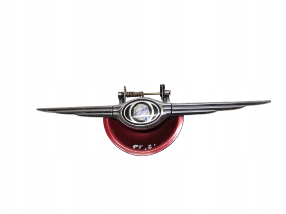 CHRYSLER PT CRUISER 00- KLAMKA KLAPY BAGAŻNIKA TYŁ ZNACZEK