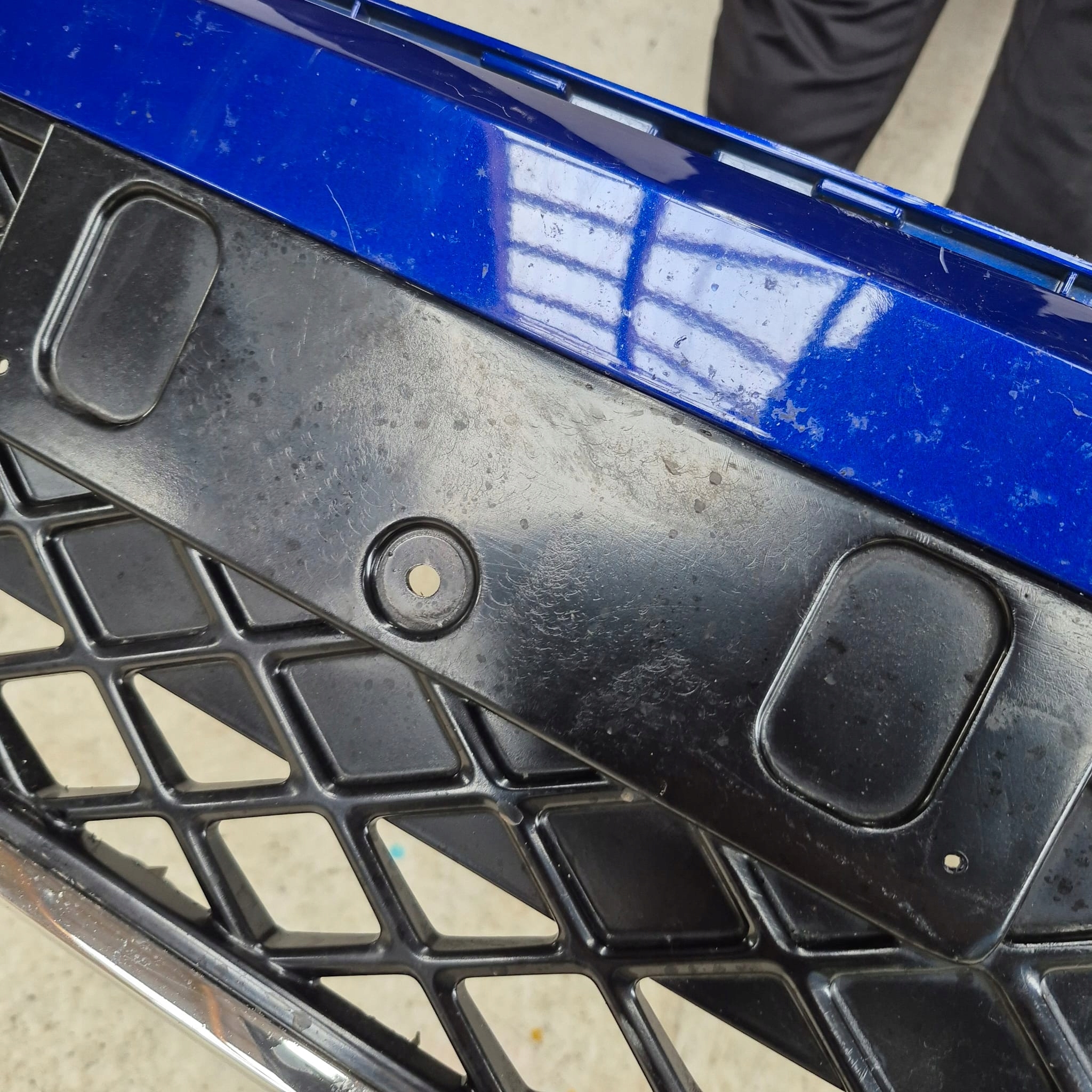 VW TOUAREG III 3 R-LINE LIFT 23-> bumper front front washer PDC