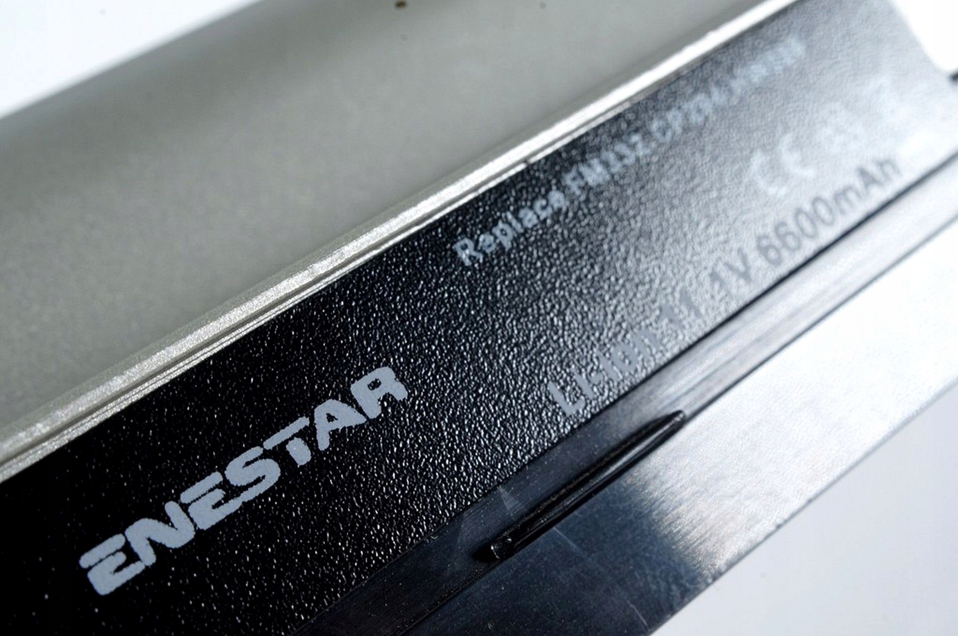 

Enestar bateria do Dell CP284 8R135 451-11458