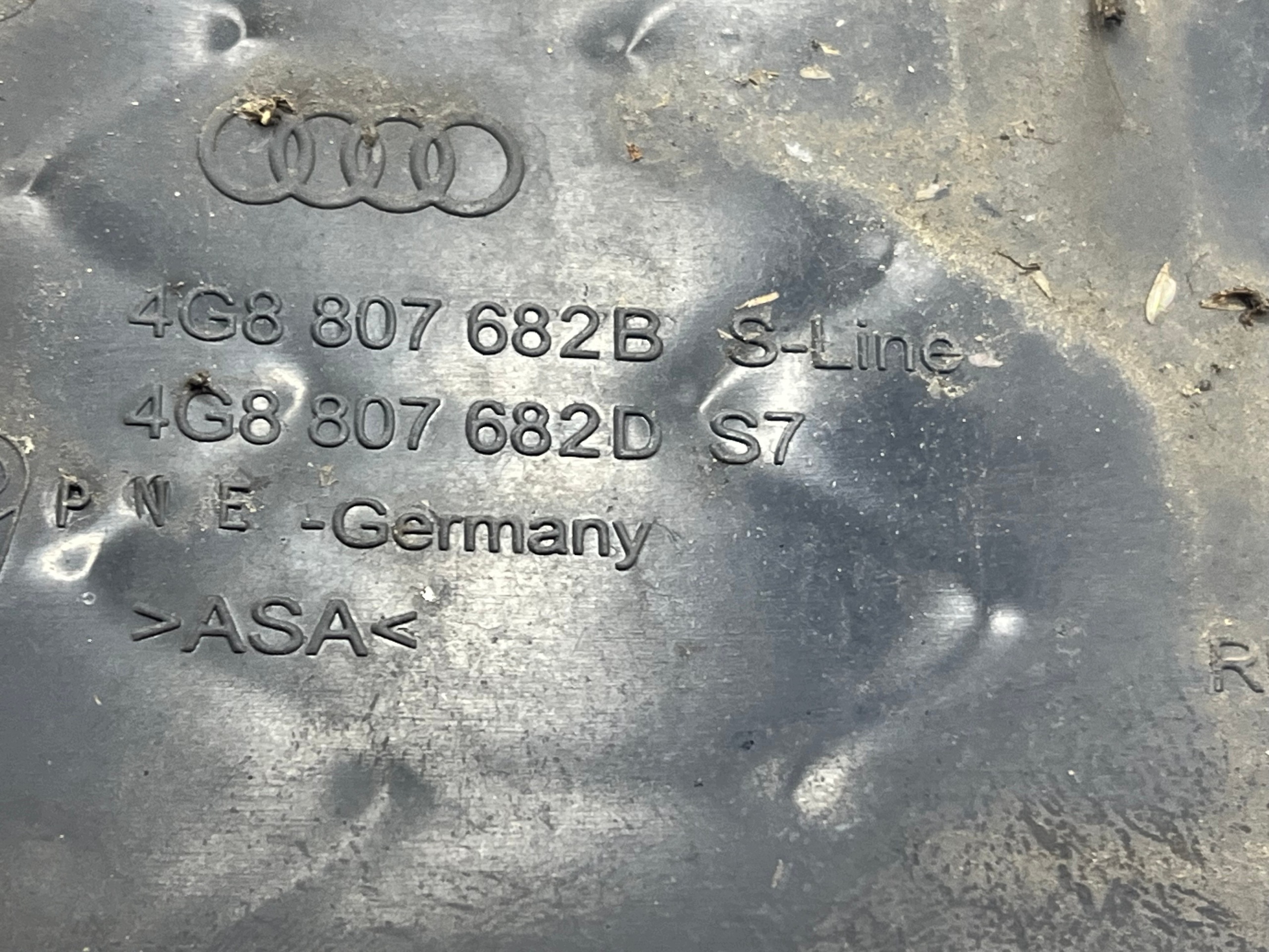 A7 4G grid of a bumper lower right right front SLINE 4G8807682B