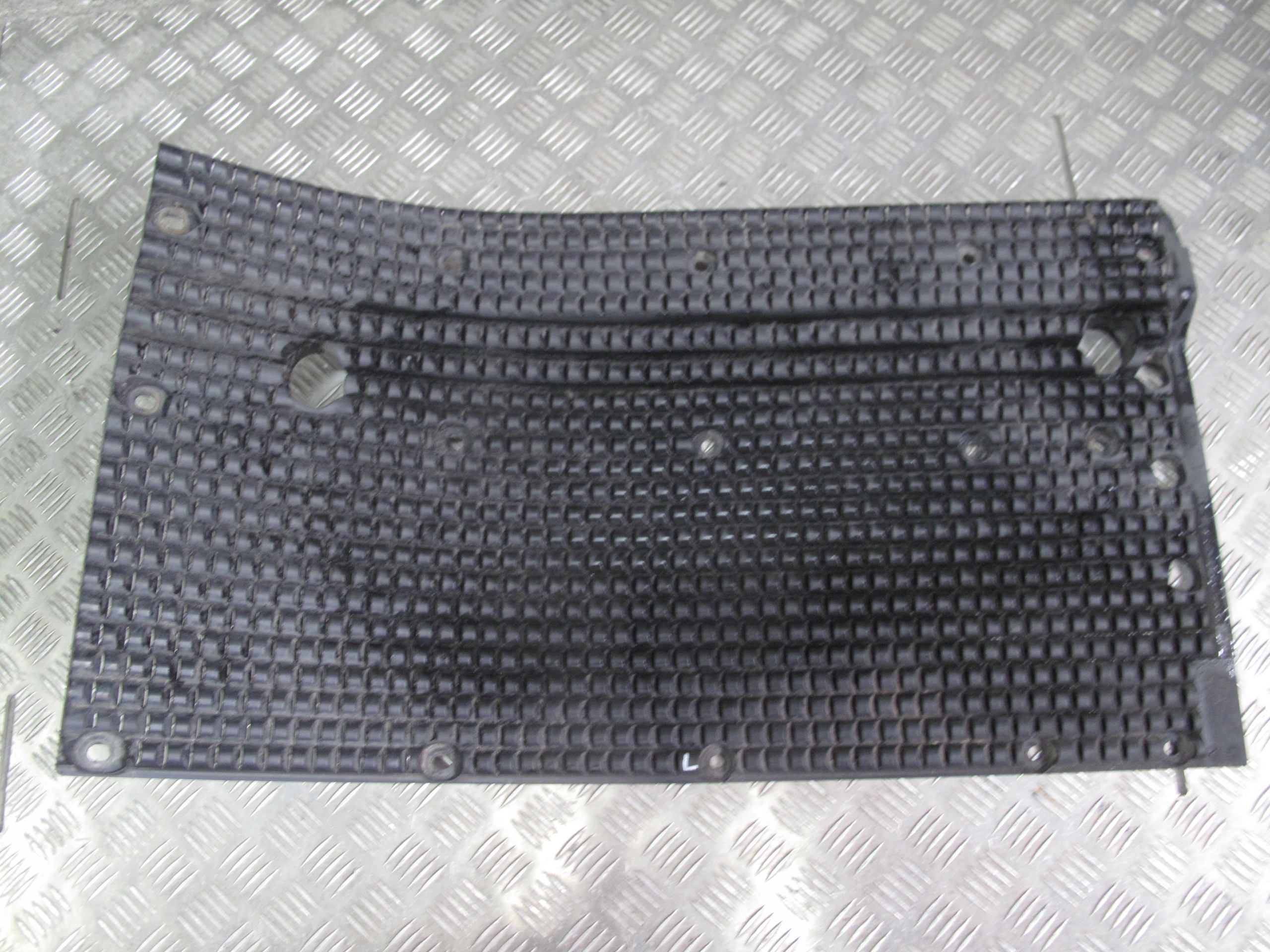 2298043 - АРКА КОЛЕСА ГАЗОН ЛЕВАЯ СТОРОНА SCANIA R S