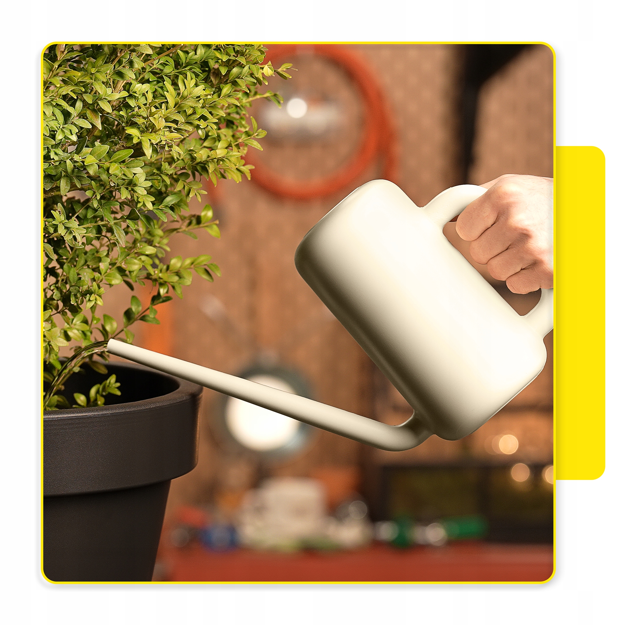 KONEWKA DO PODLEWANIA 1,8l DOMOWA PLASTIKOWA BIAŁA PODLEWACZKA DO KWIATÓW Marka Plastia