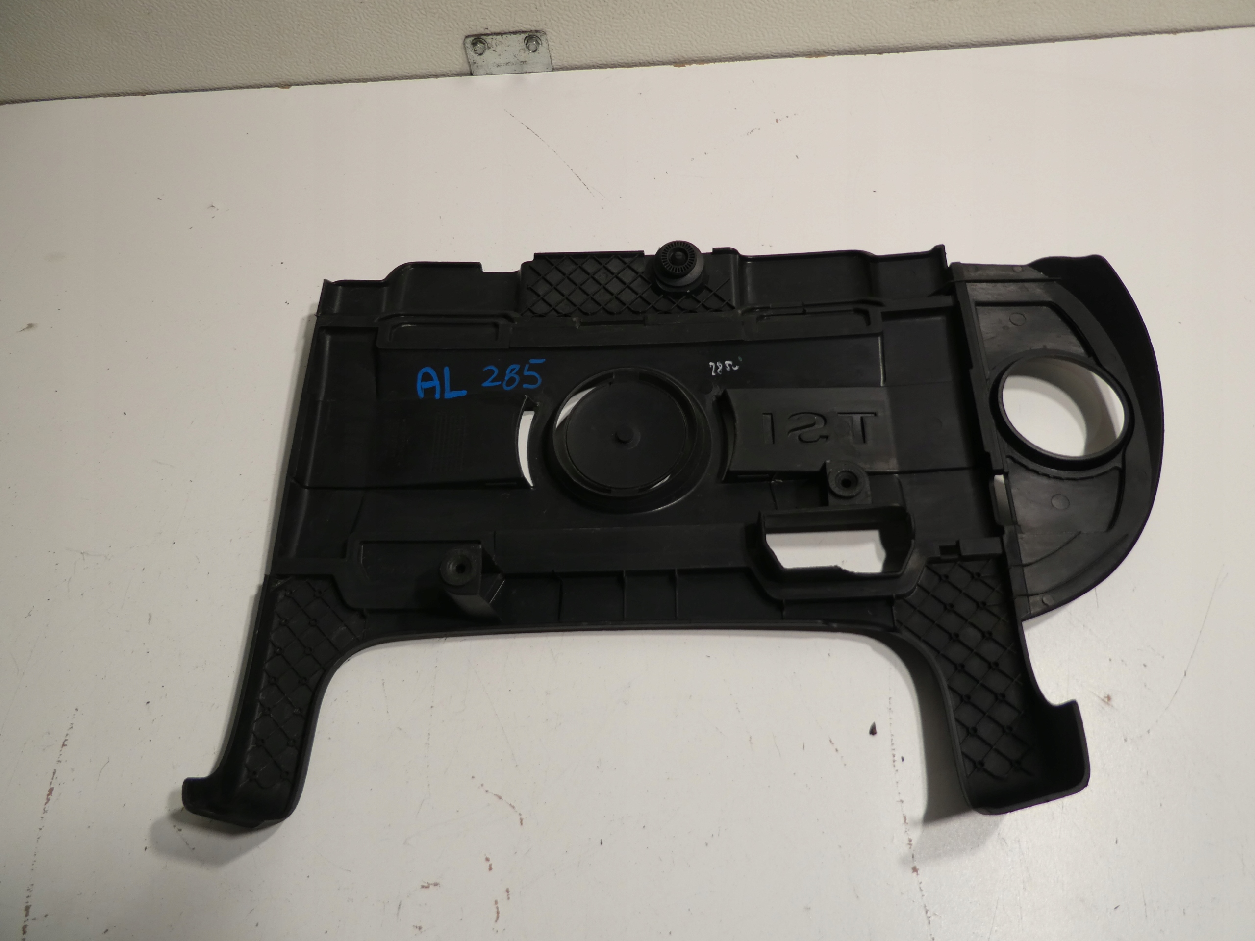 VW TSI Abdeckung Blende Abdeckung DES MOTORS 03C103925