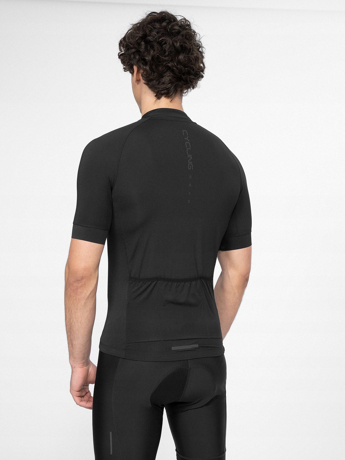 KOSZULKA ROWEROWA KOLARSKA MĘSKA 4F XXXL SPORTOWA Model Koszulka rowerowa męska 4F M173