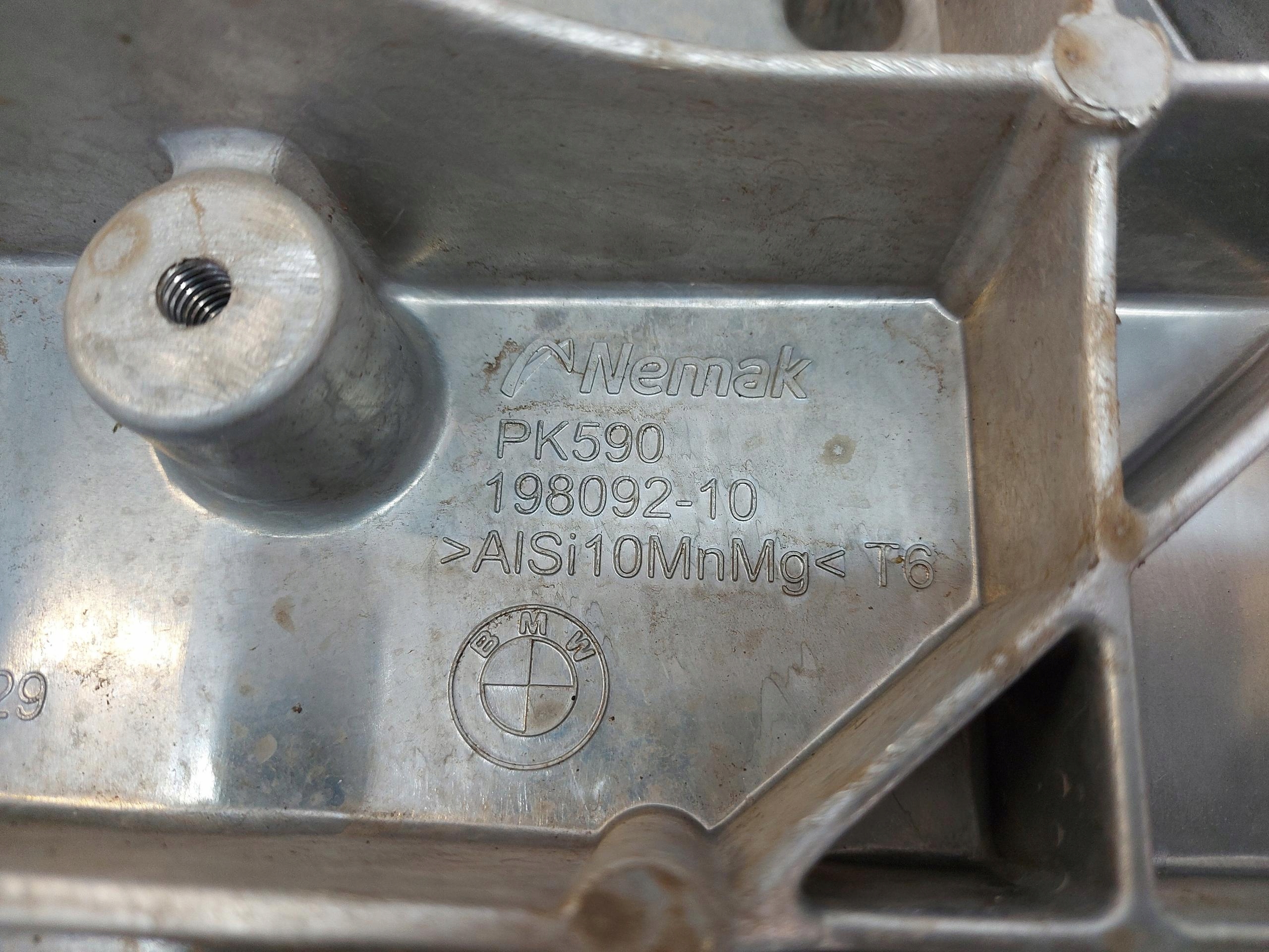 BMW iX1 X1 U11 držák MOTORU předek 9796429