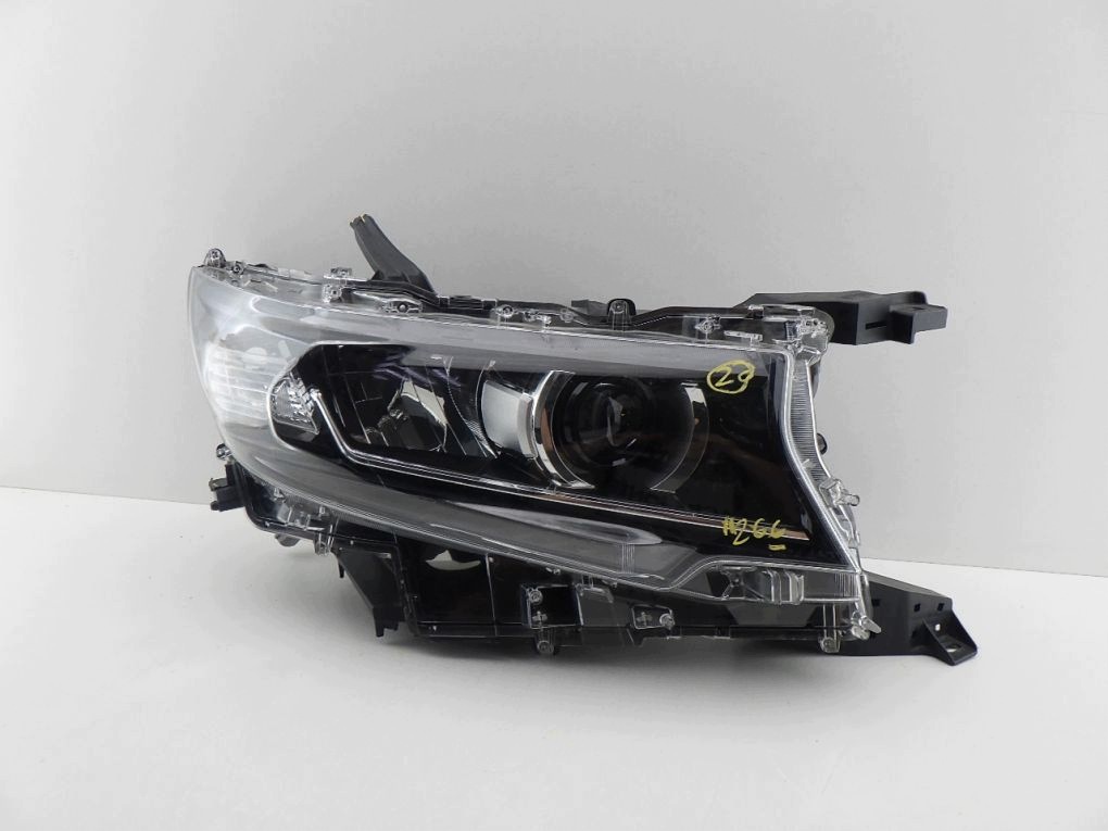 TOYOTA LAND CRUISER 150 LIFT FULL LED light right