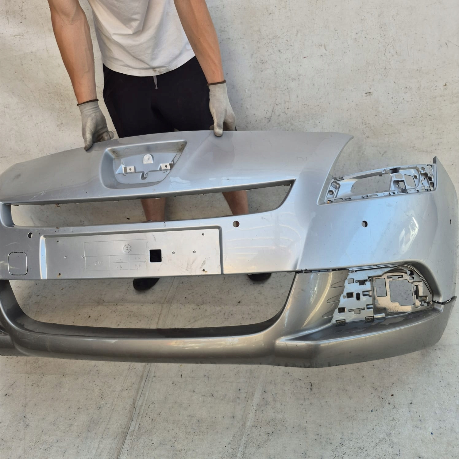 PEUGEOT 5008 and 1 09-13 bumper front front PDC