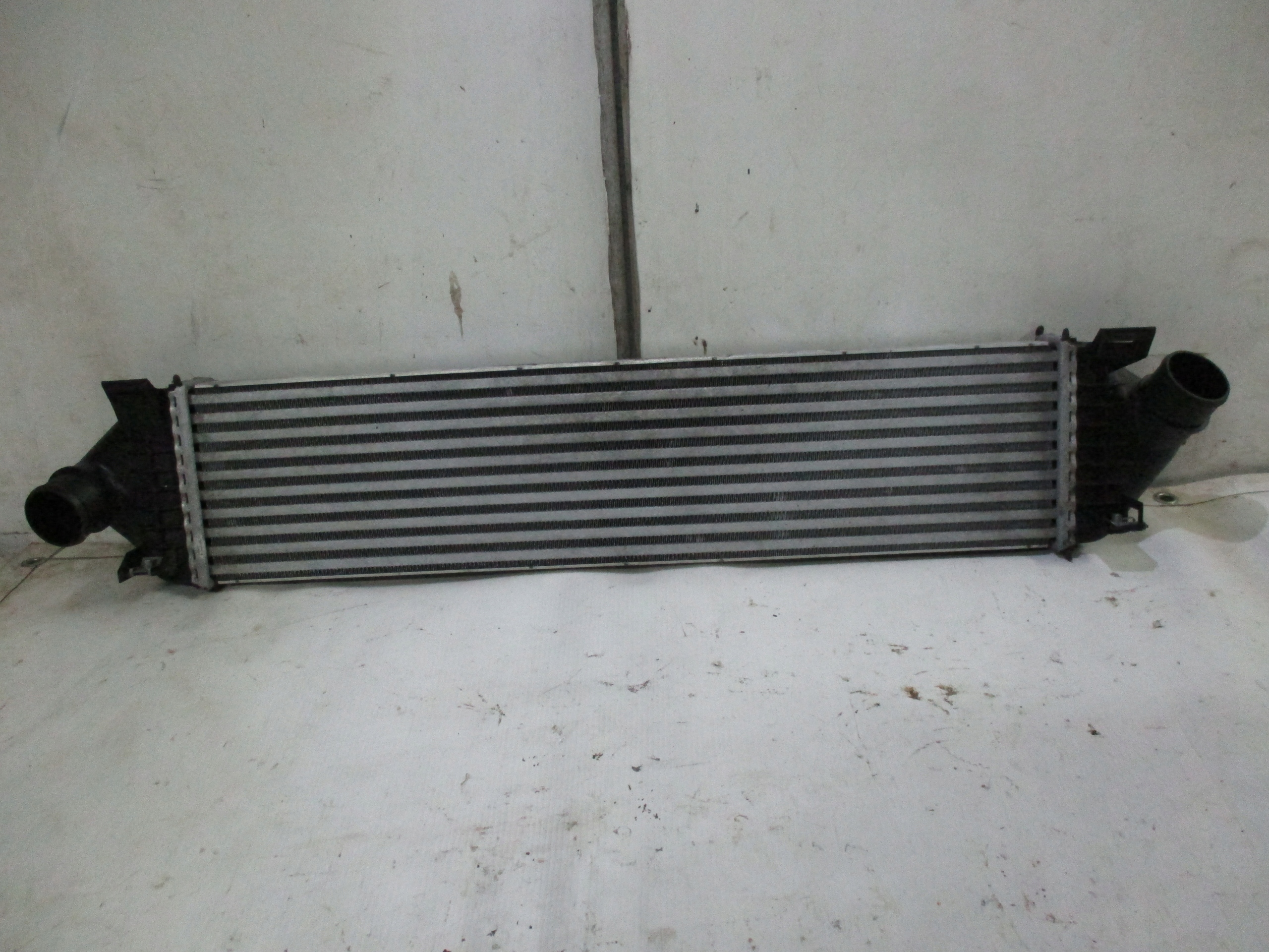 Kühler intercooler Ford C-MAX Focus MK3 8V61-9L440-AC