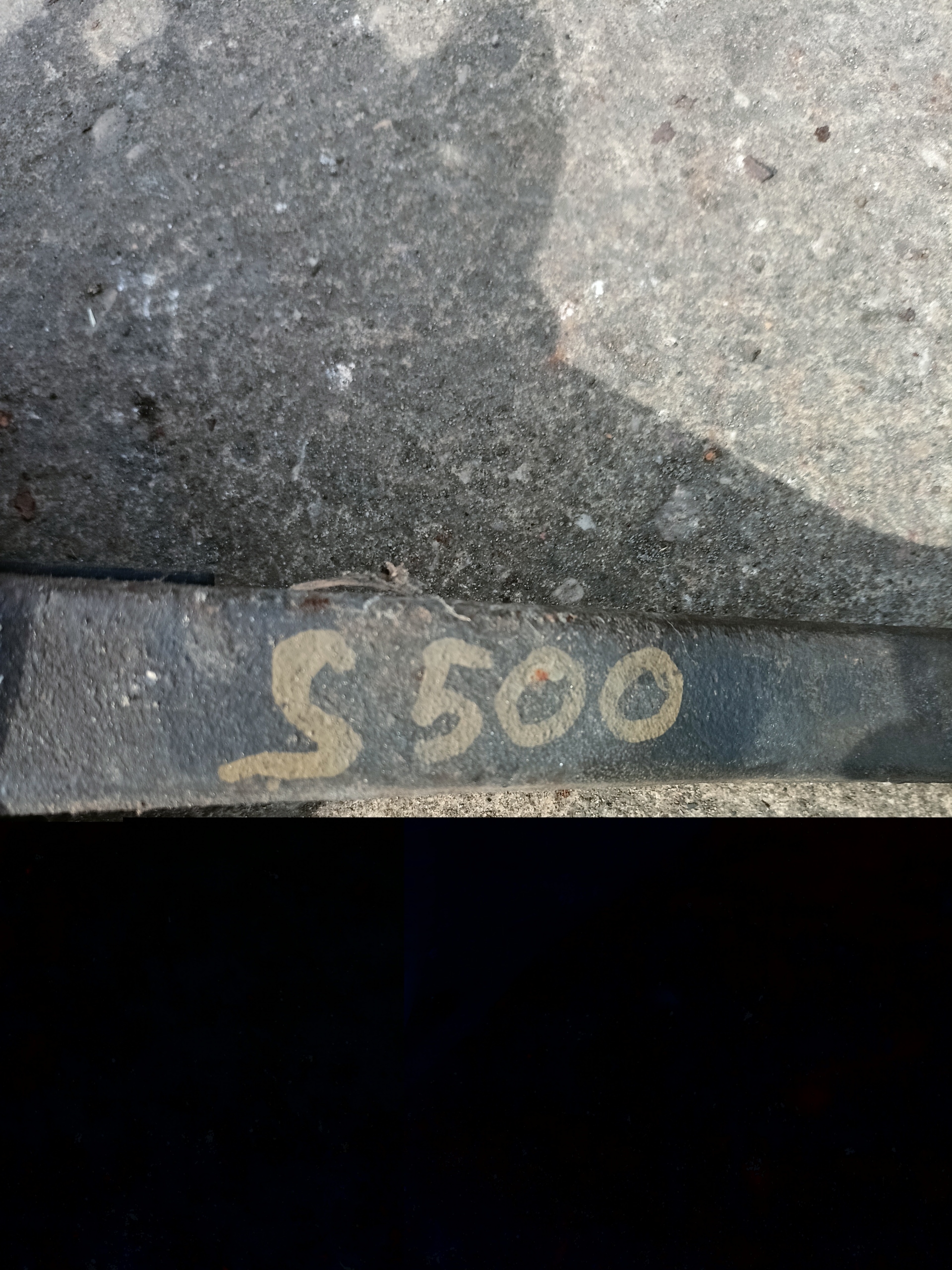 MOZZO FUSELLO Z PERNO MOZZO SINISTRA MERCEDES S500