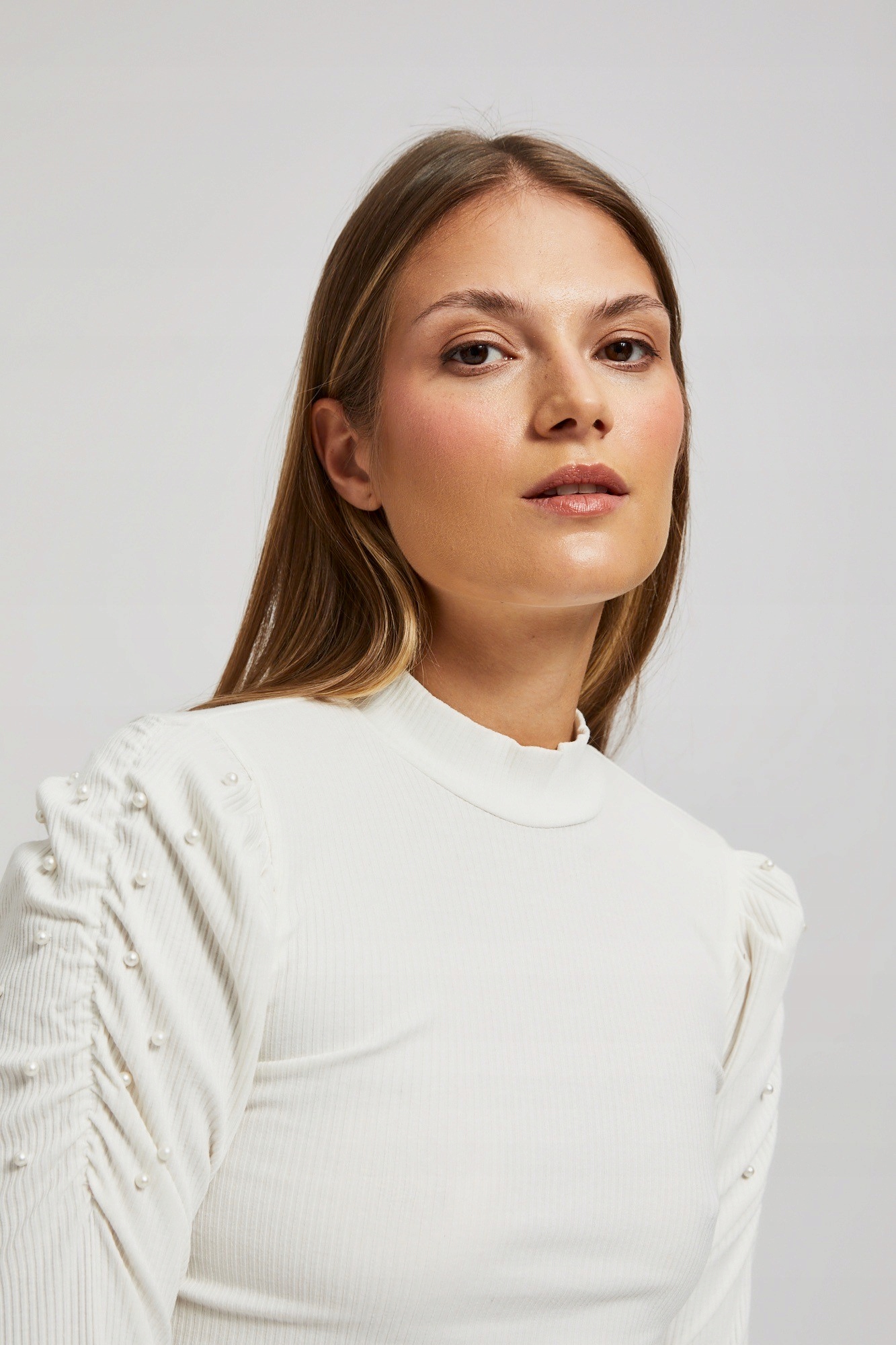 Bluzka z bufiastymi rękawami L od MOODO Rozmiar L