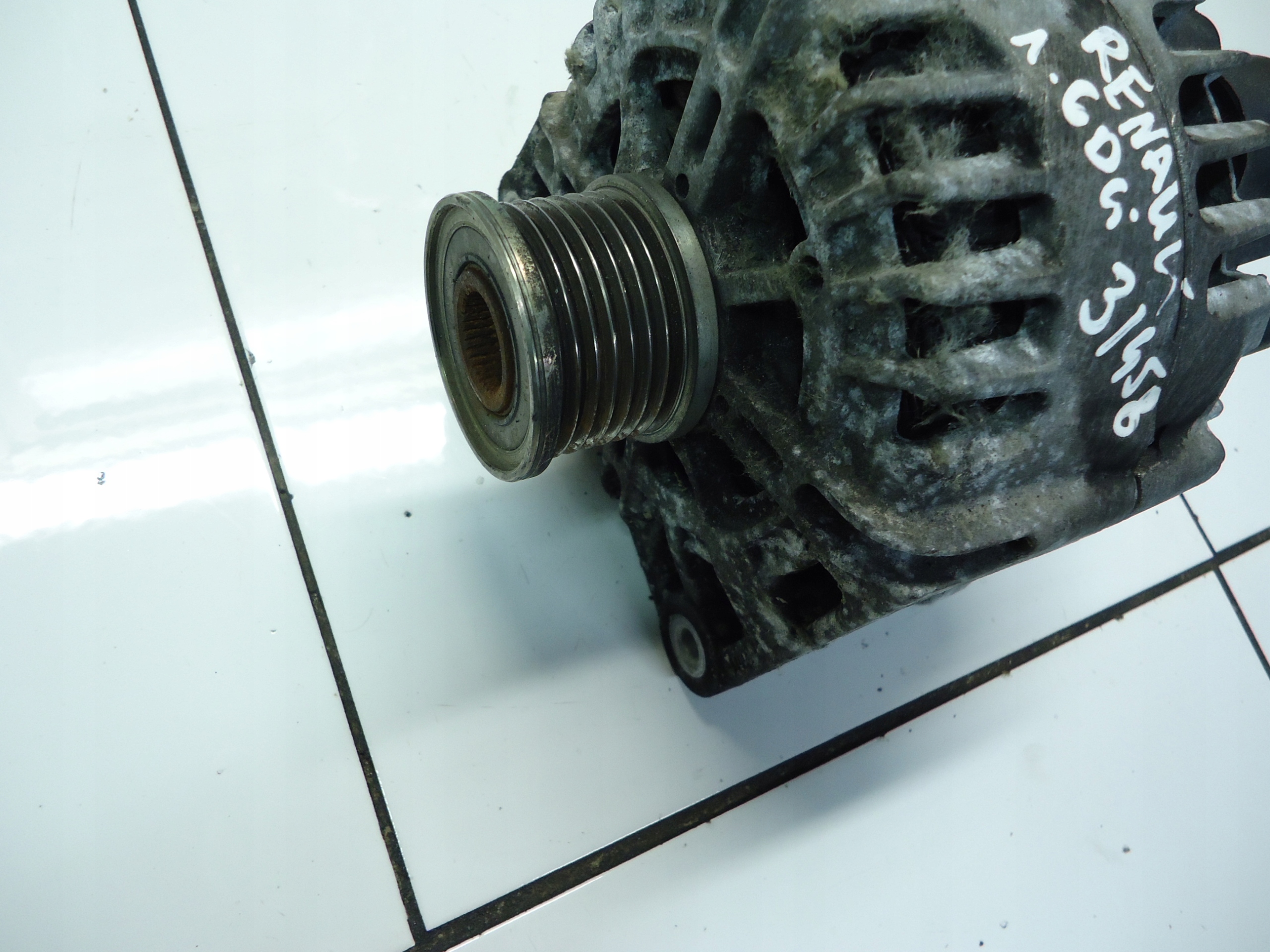 RENAULT TRAFIC MEGANE IV 1.6DCI R9M ALTERNATOR 231007033RC