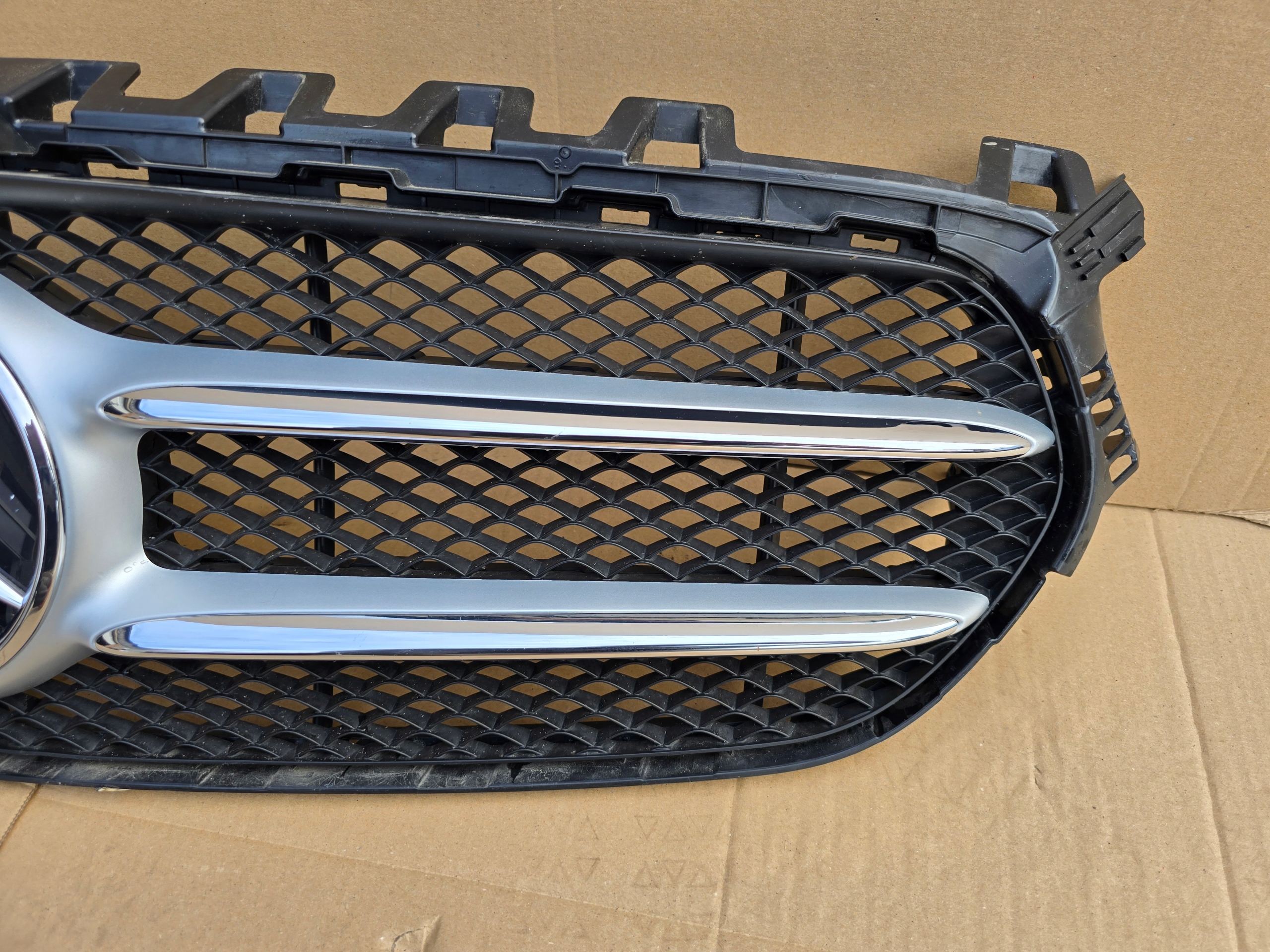 Mercedes-Benz B-Klasse W247 Kühlergrill FRONTGRILL Kühlergitter A2478885700 - Thumbnail 4