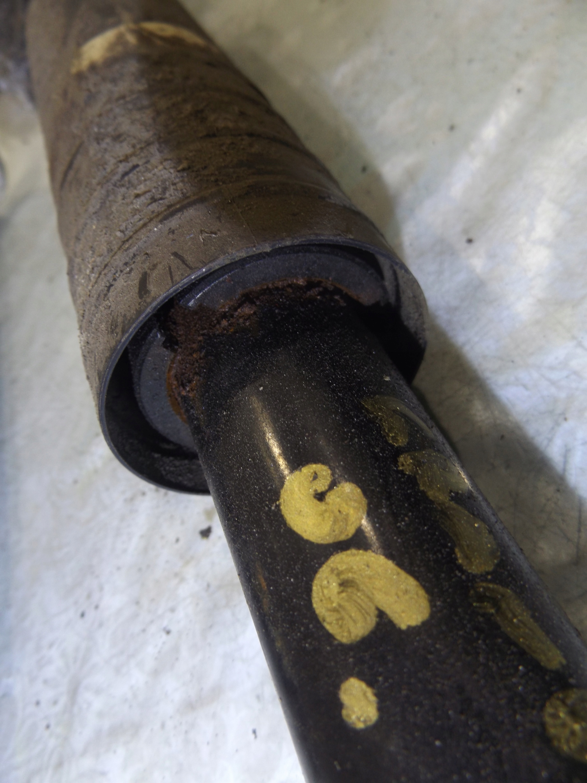 FIAT GRANDE PUNTO AMORTYZATOR TYŁ Rodzaj zawieszenia standardowe