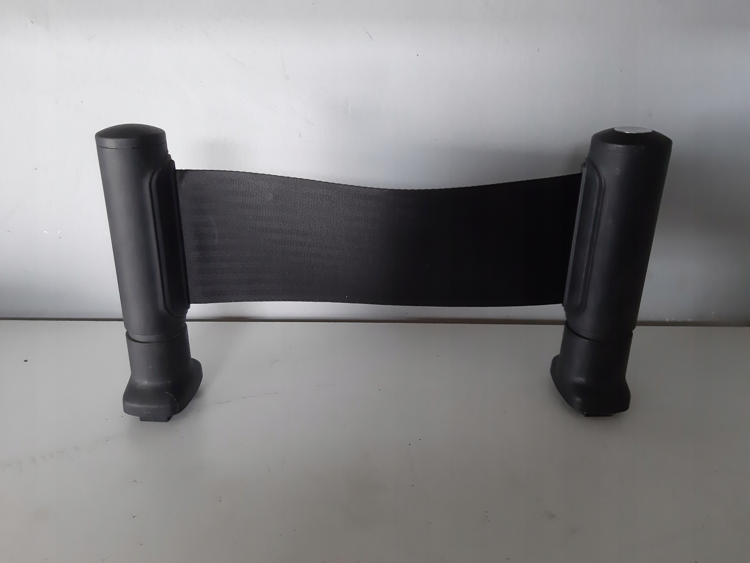 AUDI SKODA A6 C6 TAŚMA BAGAŻNIKA MOCUJĄCA BAGAŻ