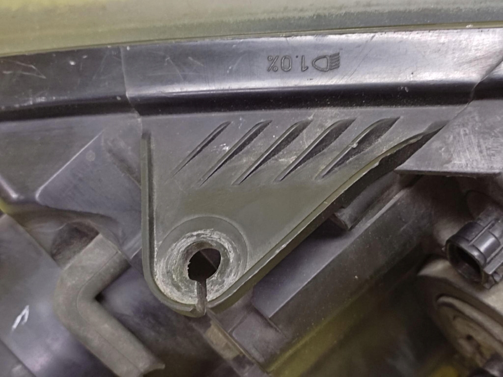 MAZDA 3 REFLEKTOR light left front