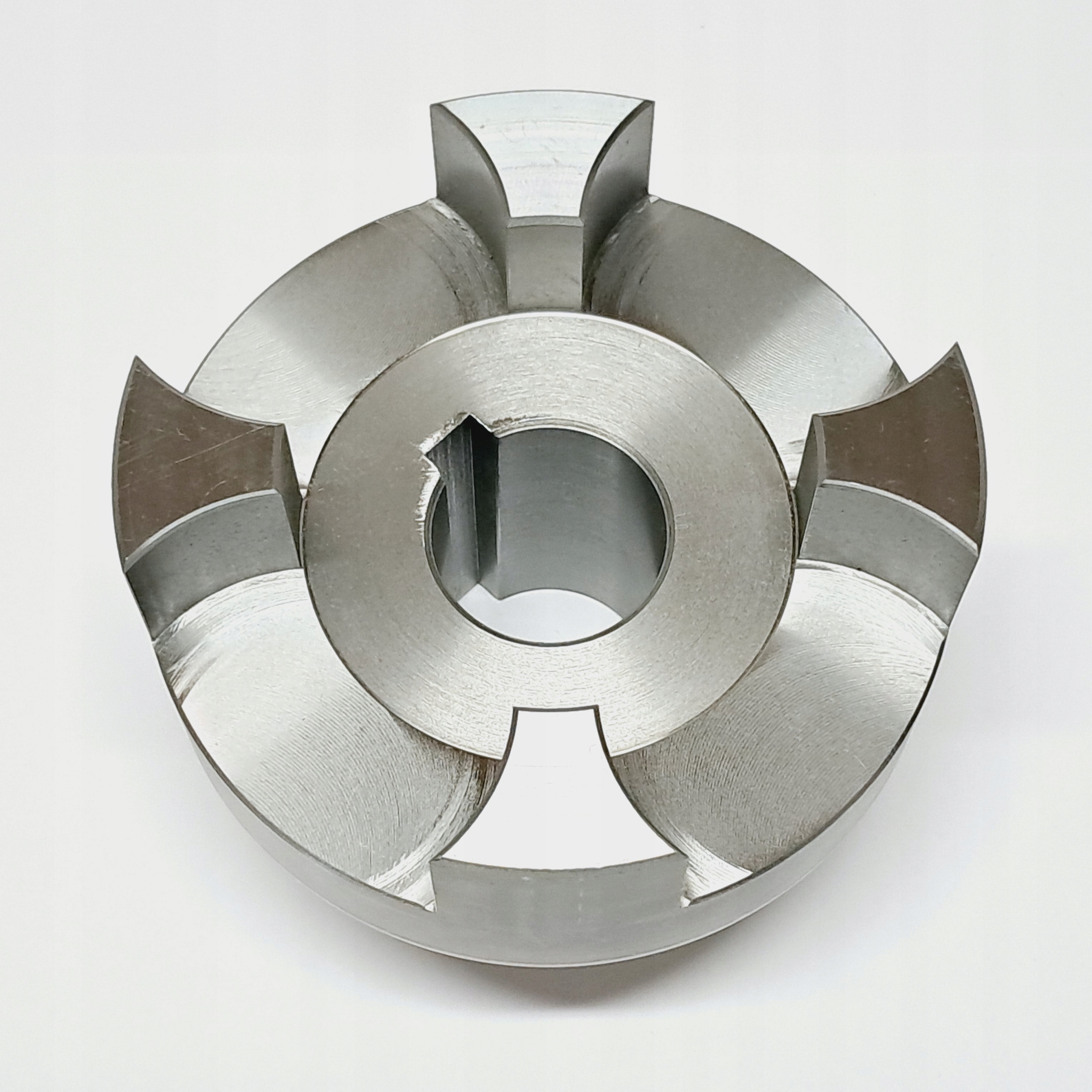 Spojka průměru 120 mm s otvorem fi35 w10 polovina fi120 L160