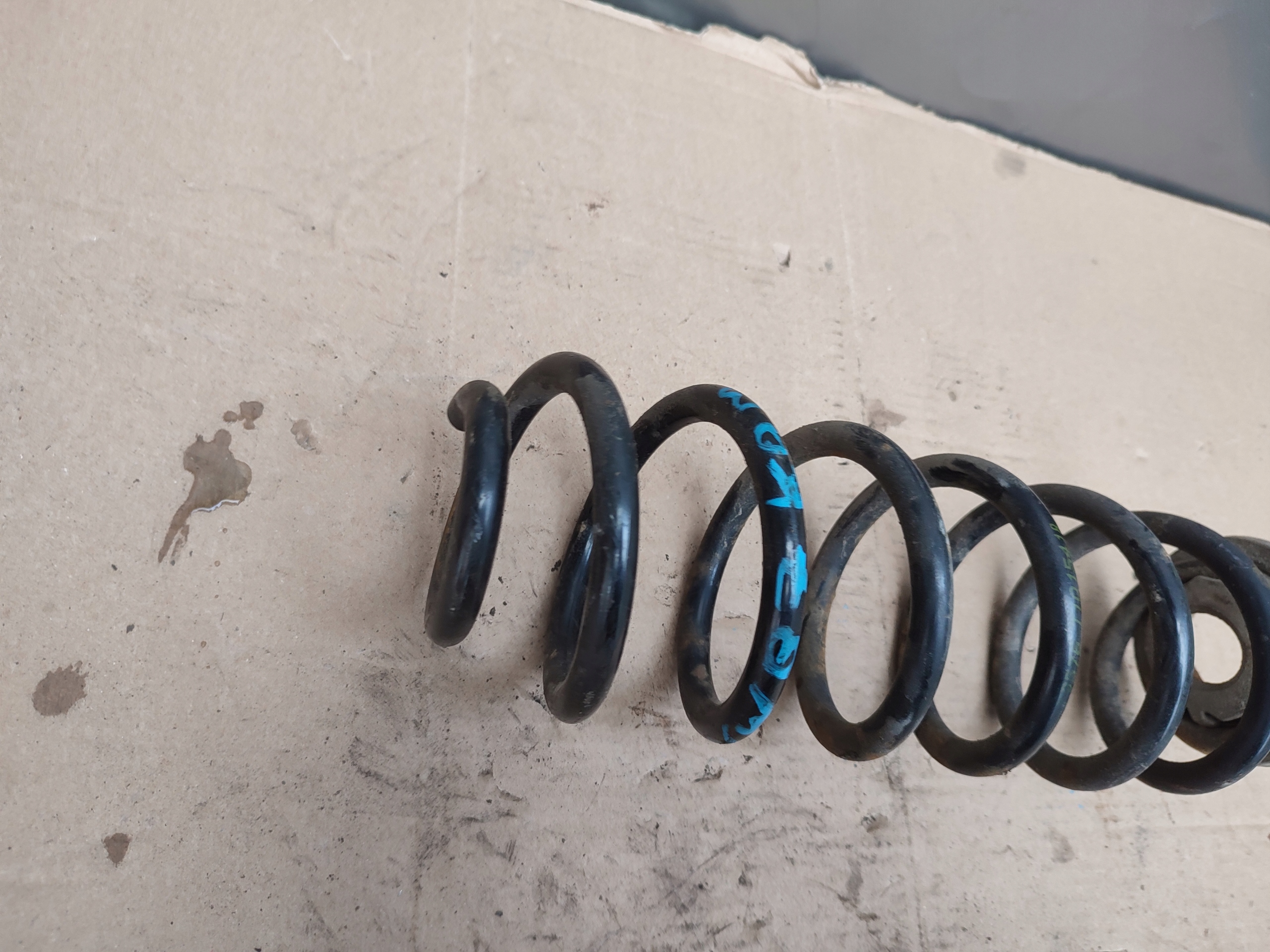 spring rear VOLKSWAGEN PASSAT B7 1.4 TSI
