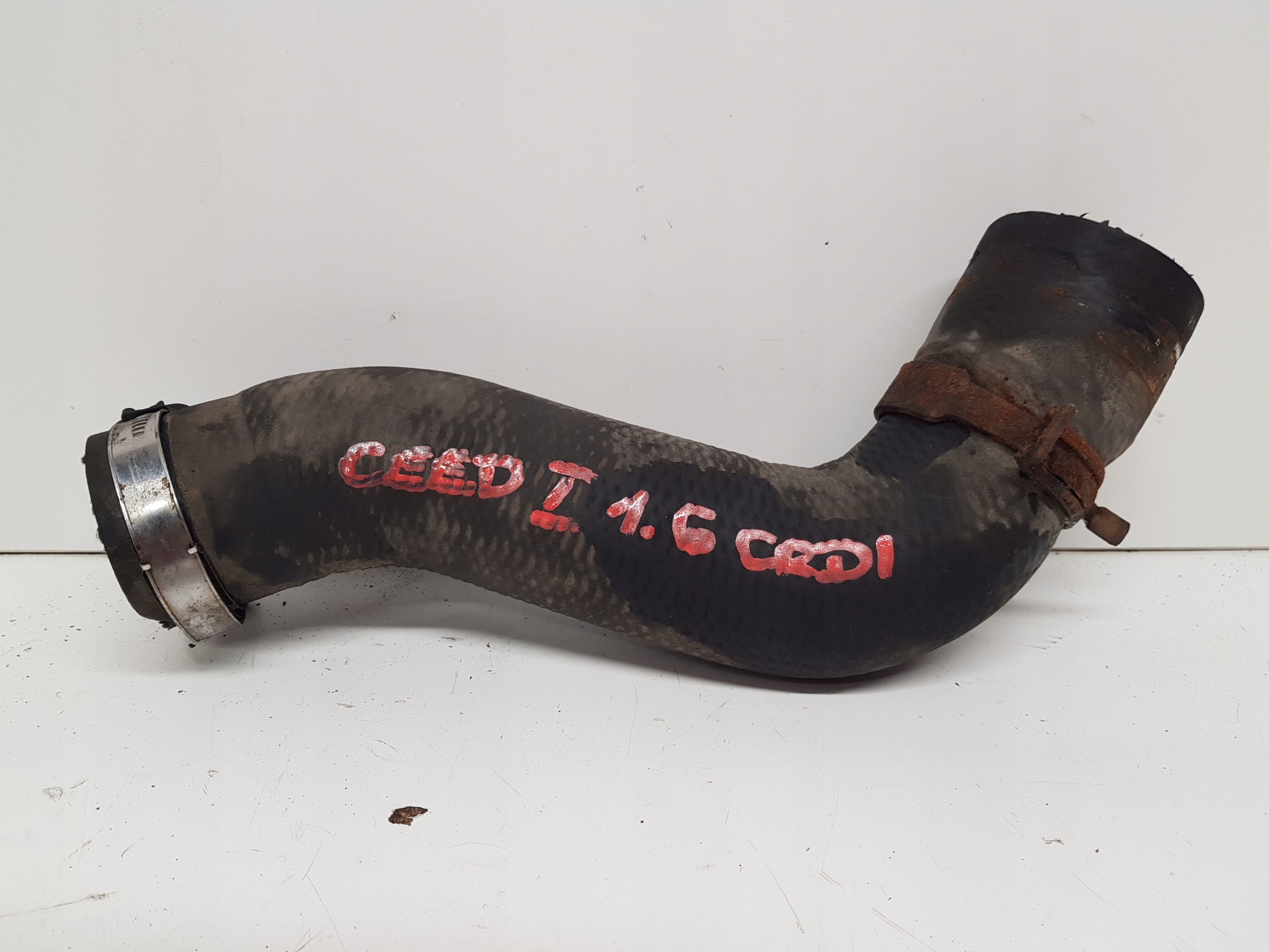 CEED I30 a hadice trouba vedení intercoolera 1,6CRDI
