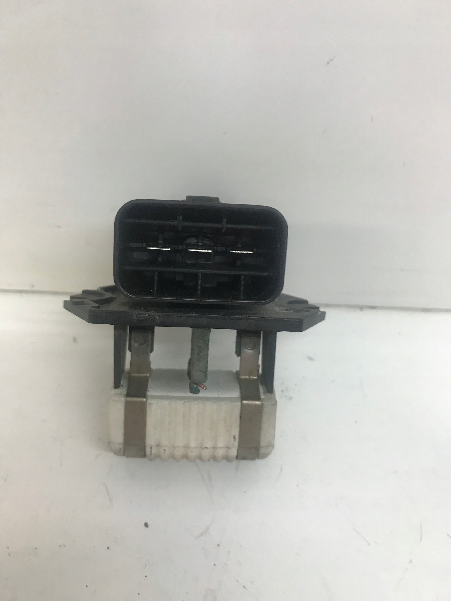 KIA CEED I30 РЕЗИСТОР РЕЗИСТОР ВЕНТИЛЯТОРА